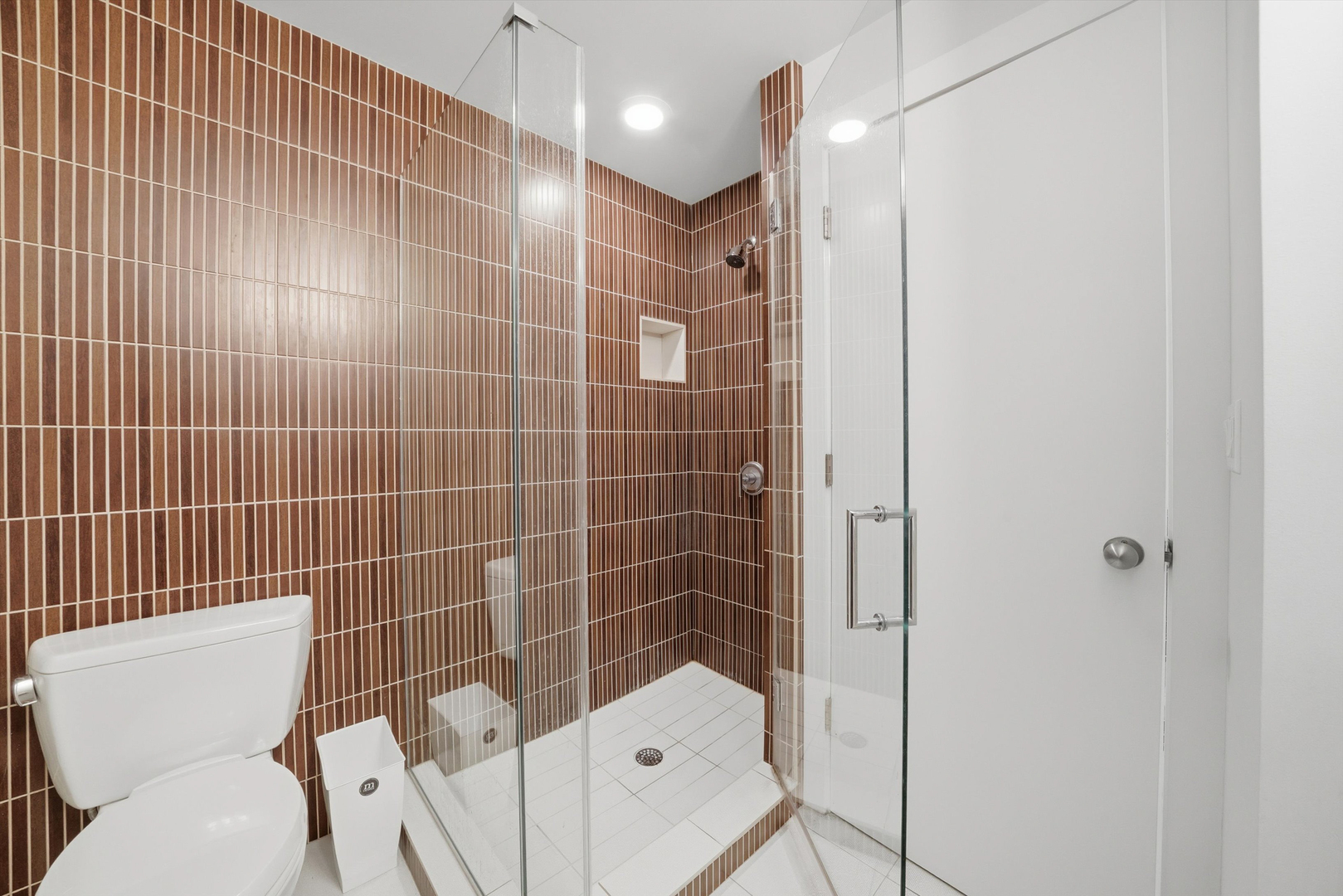 1220 W Hubbard Street