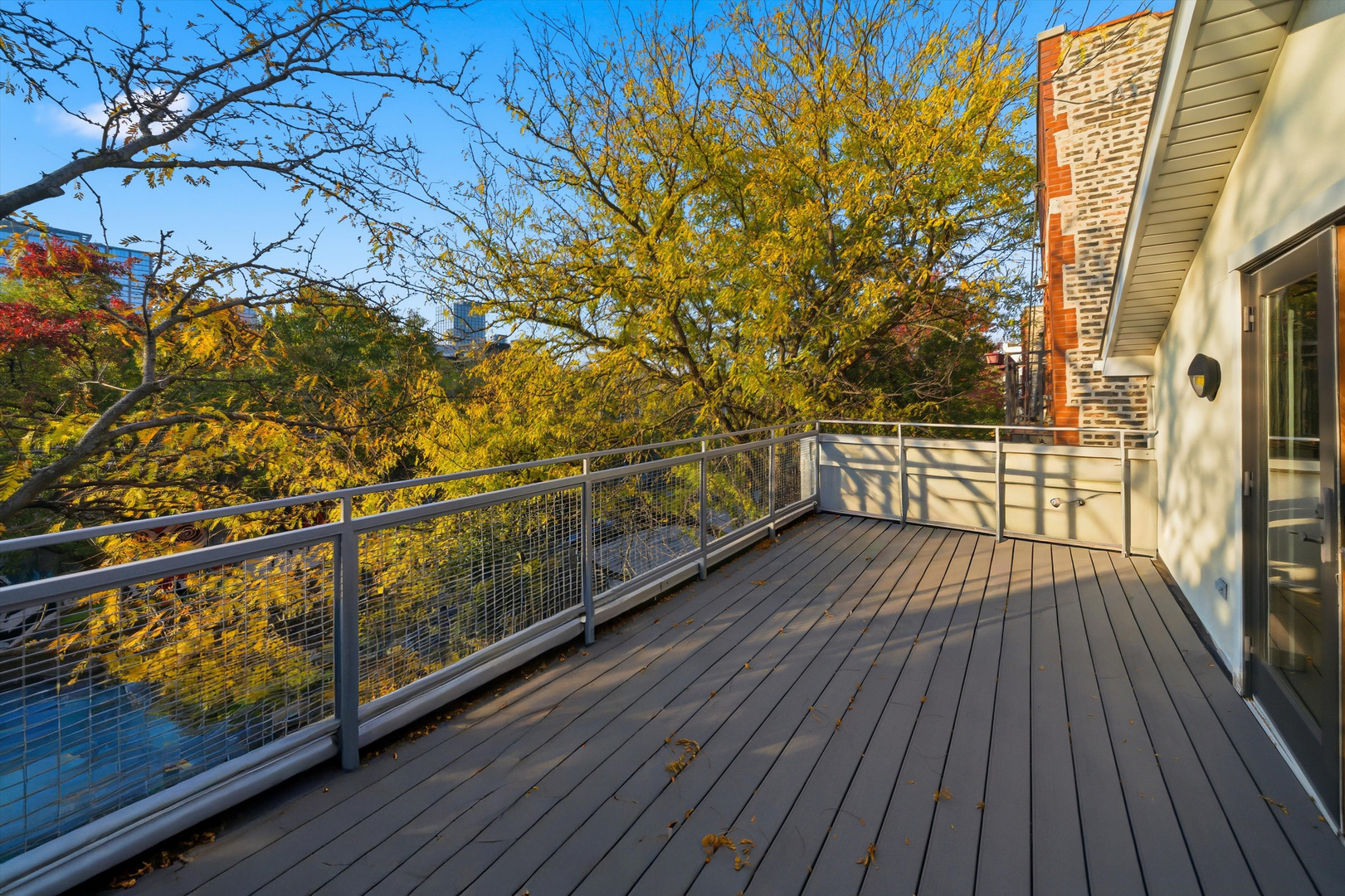 1220 W Hubbard Street