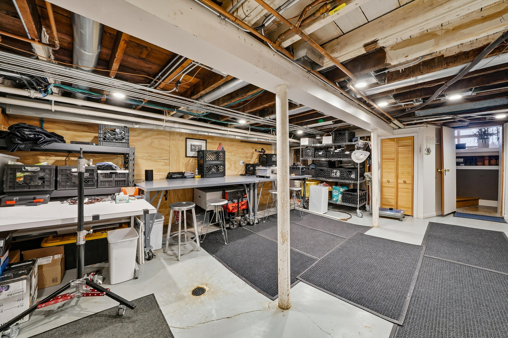 1220 W Hubbard Street