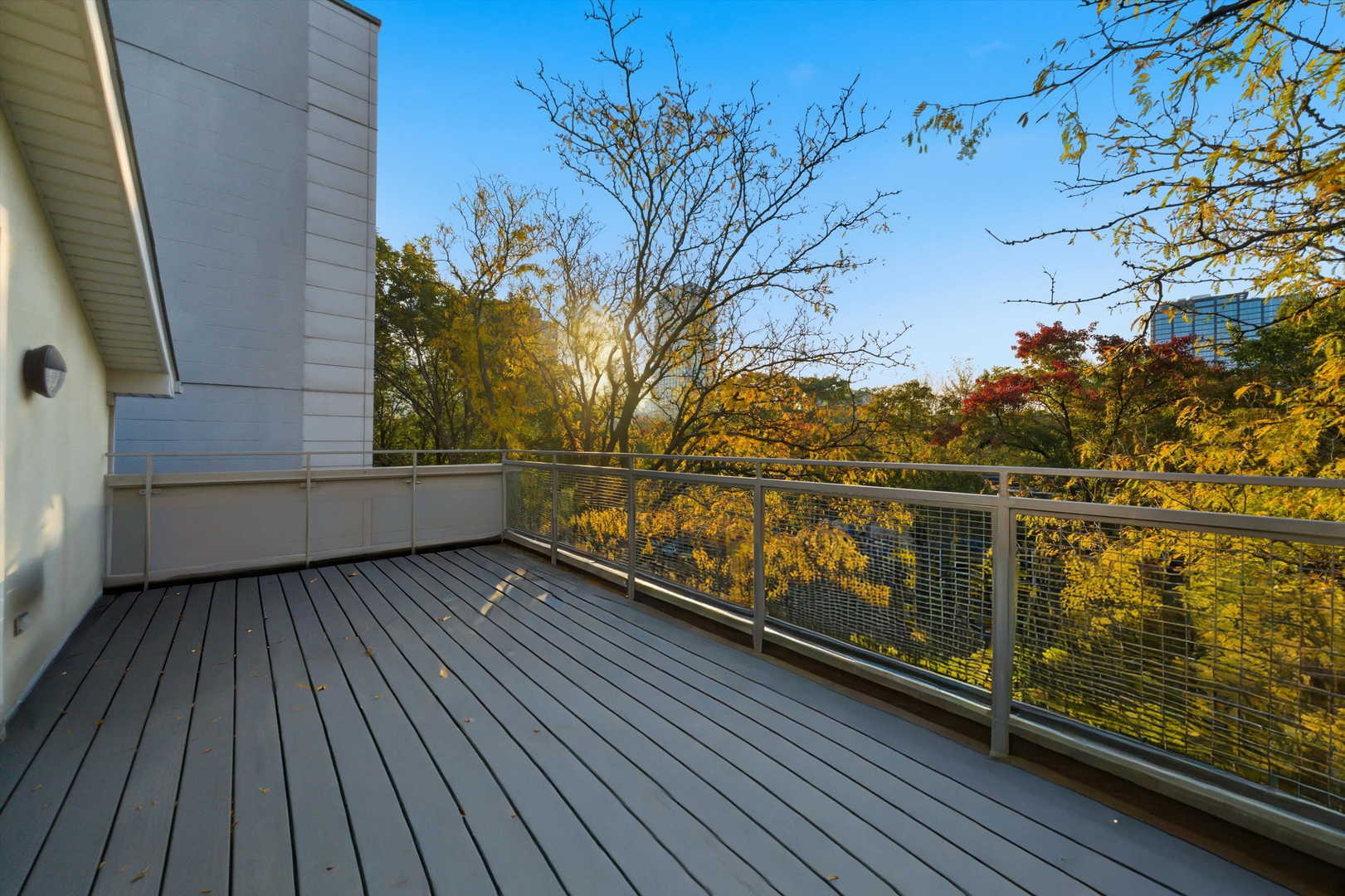 1220 W Hubbard Street