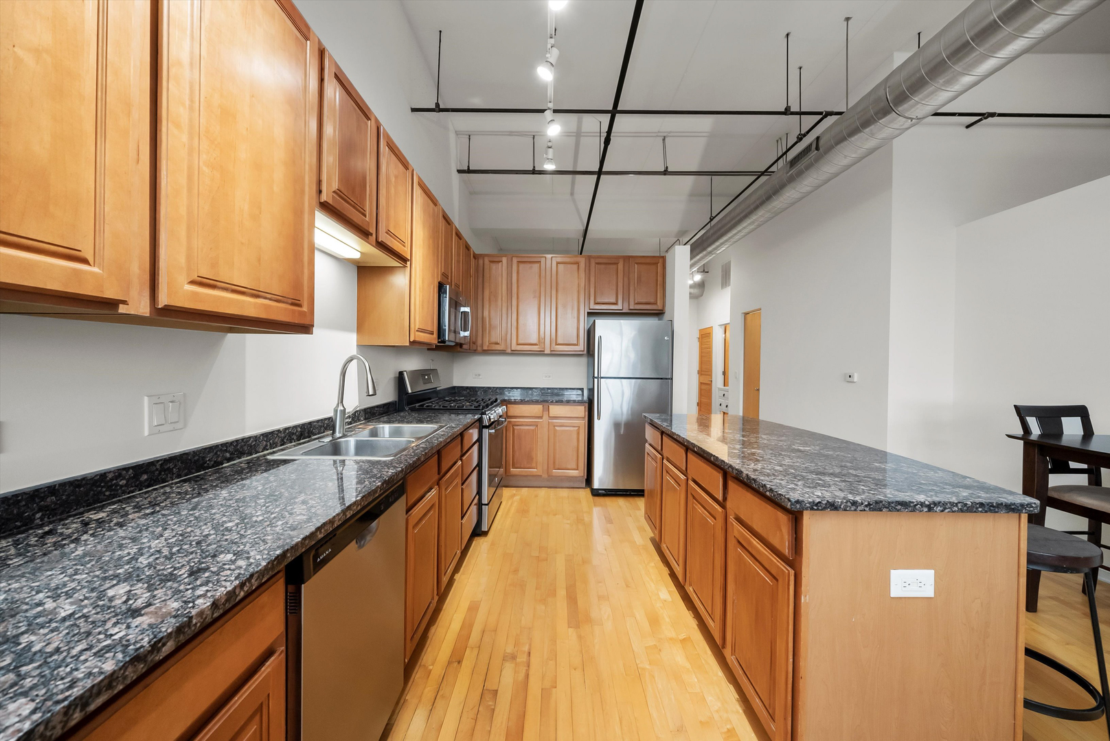 1645 W Ogden Avenue Unit: 702