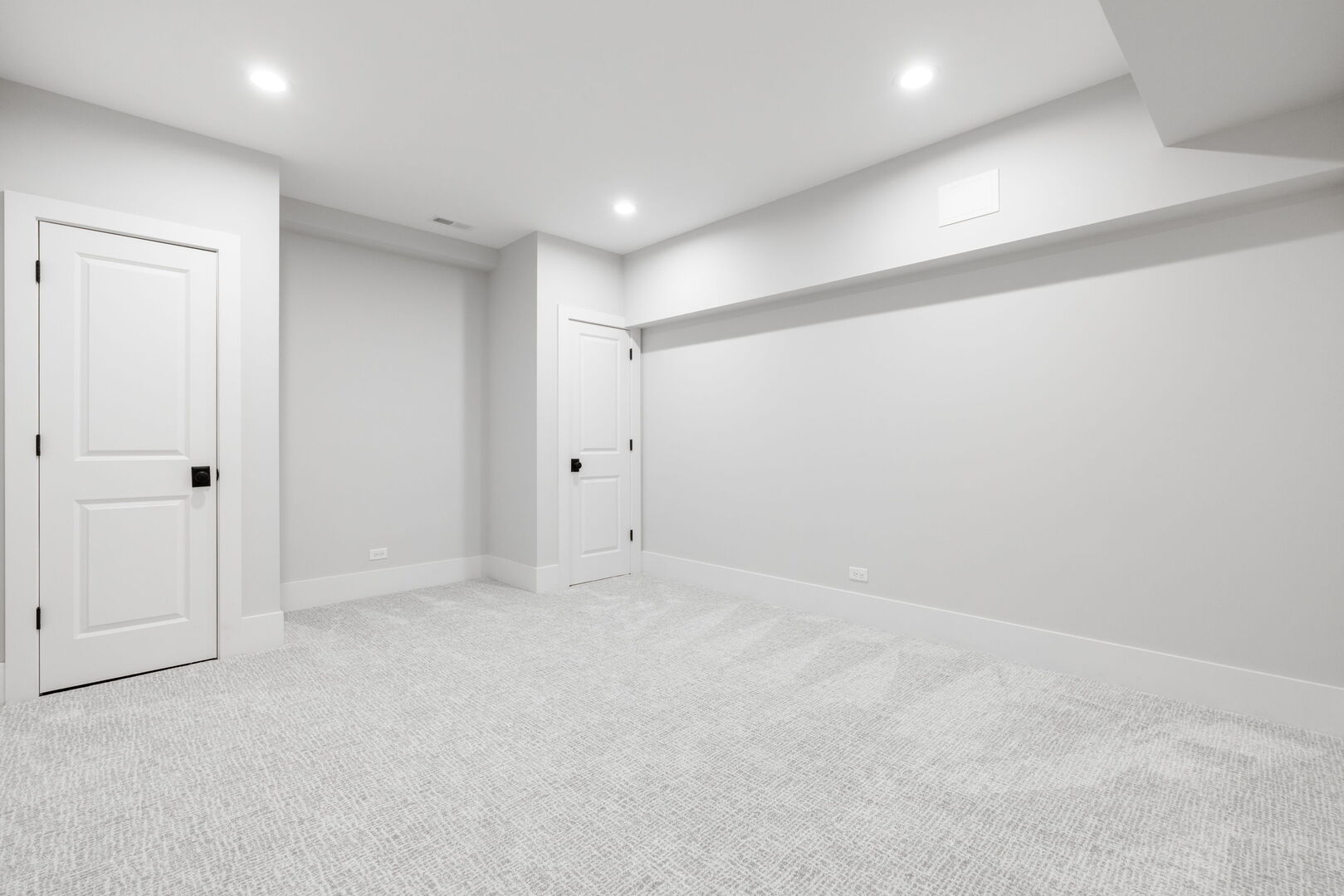 469 S Sunnyside Avenue