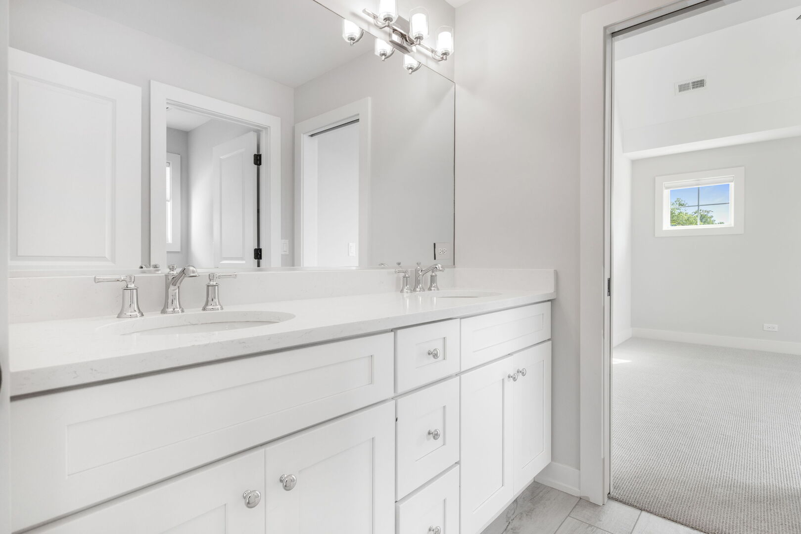 469 S Sunnyside Avenue