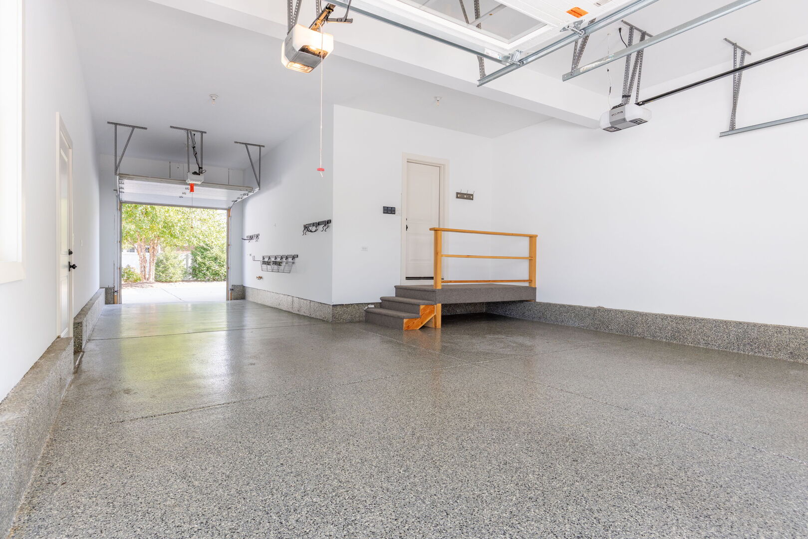 469 S Sunnyside Avenue