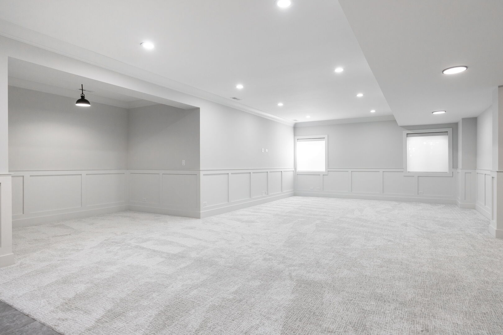 469 S Sunnyside Avenue