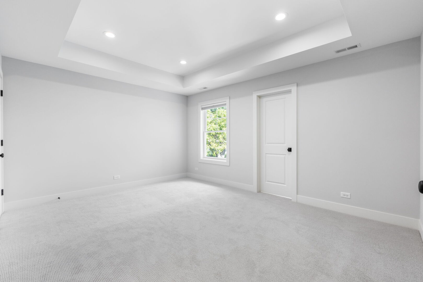 469 S Sunnyside Avenue