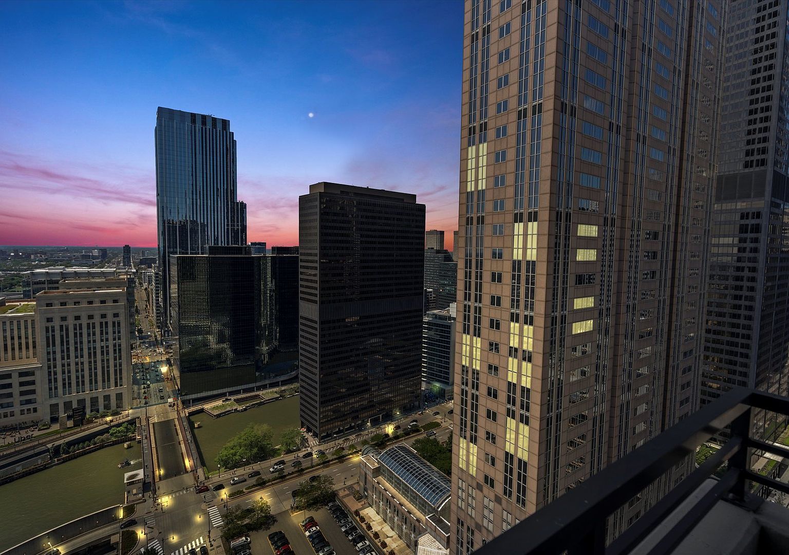 235 W Van Buren Street Unit: 3315