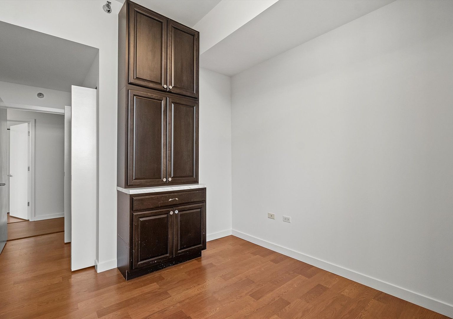 235 W Van Buren Street Unit: 3315