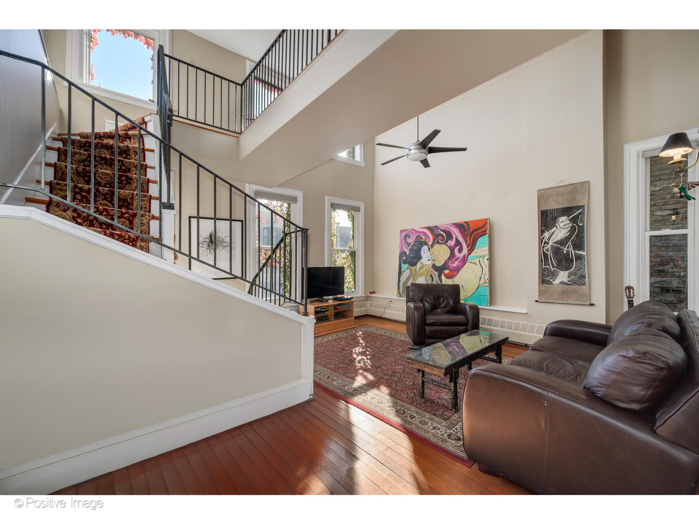 1957 W Schiller Street