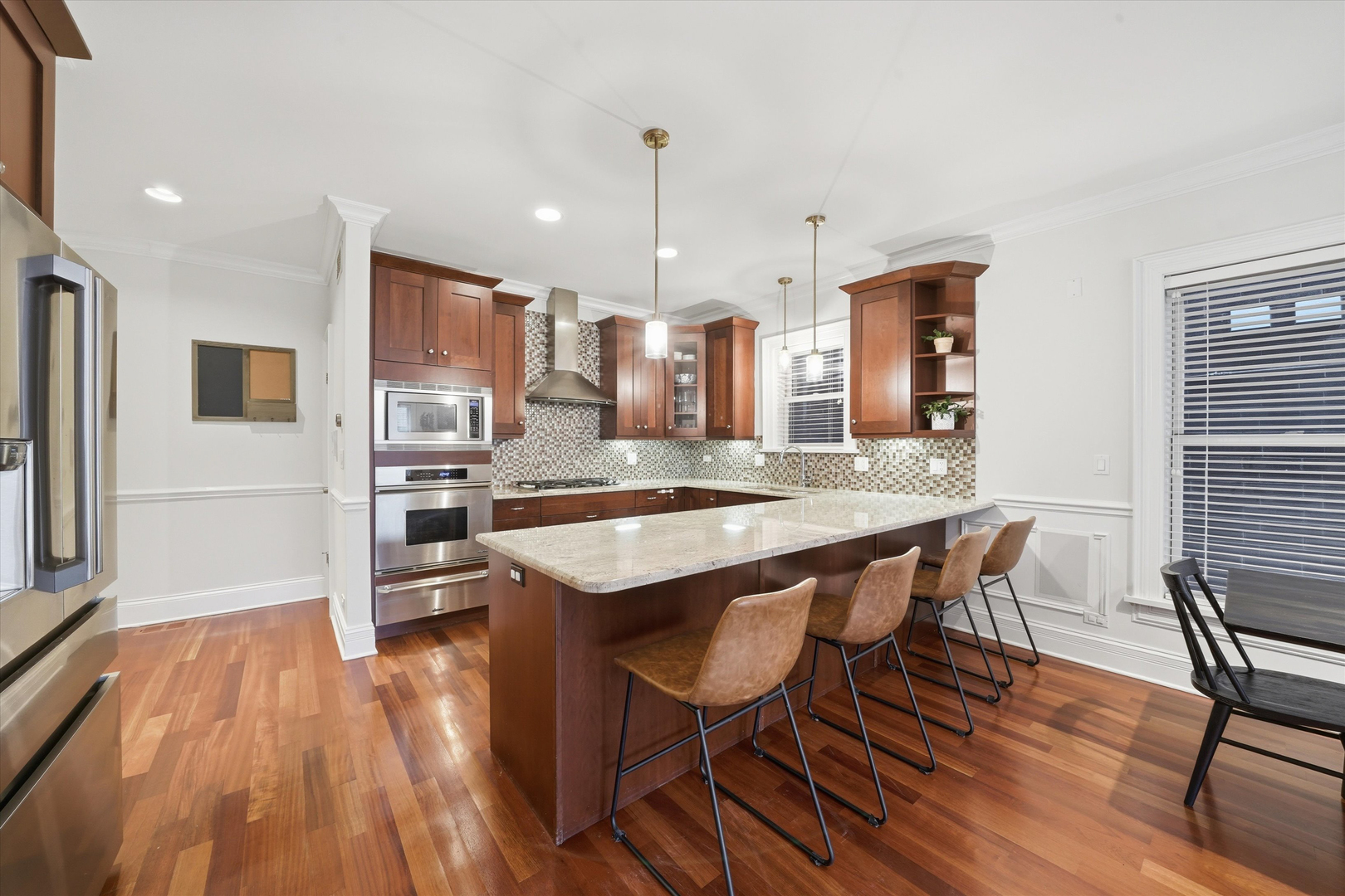 3709 N Ashland Avenue Unit: 1S