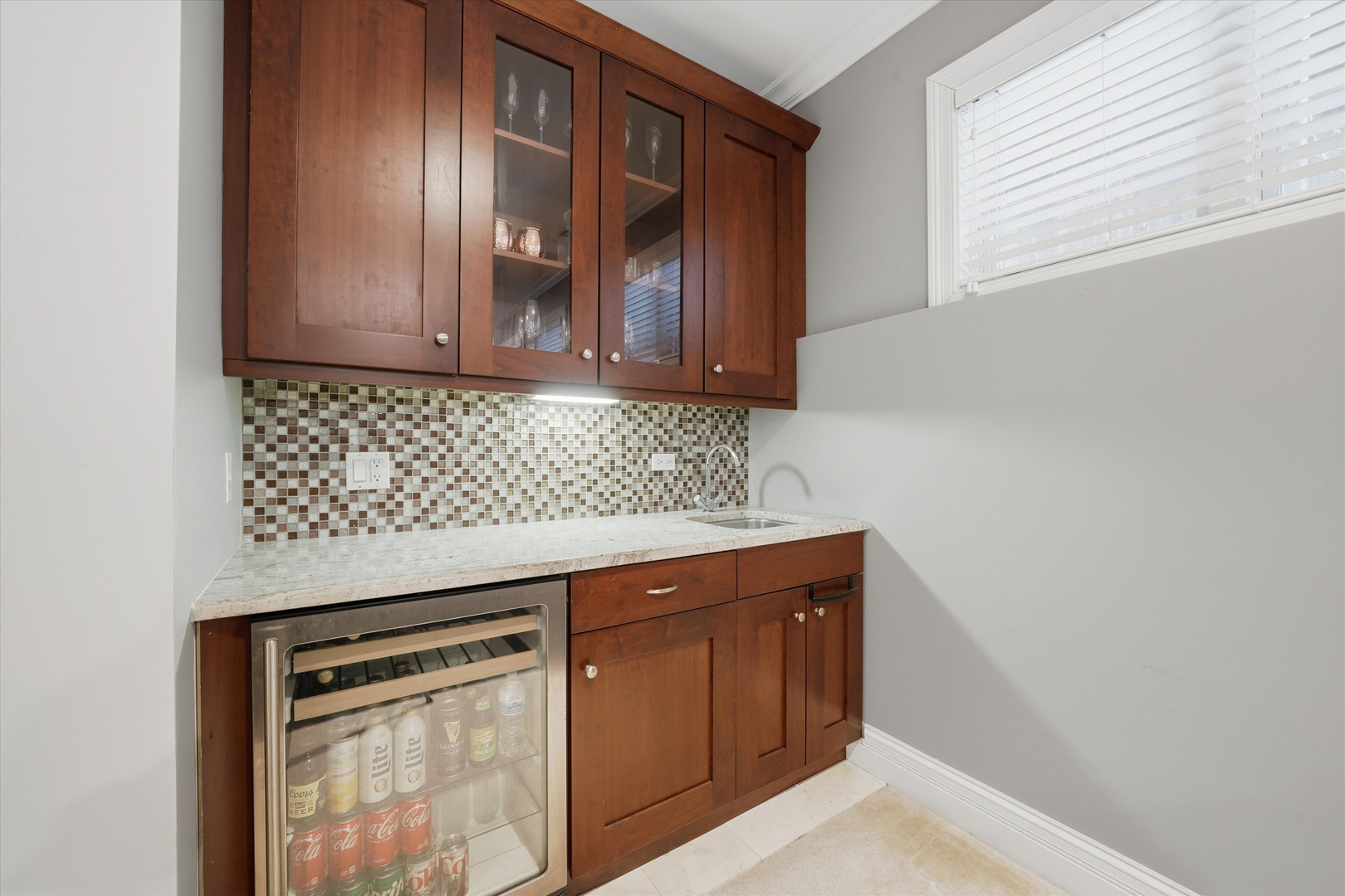 3709 N Ashland Avenue Unit: 1S