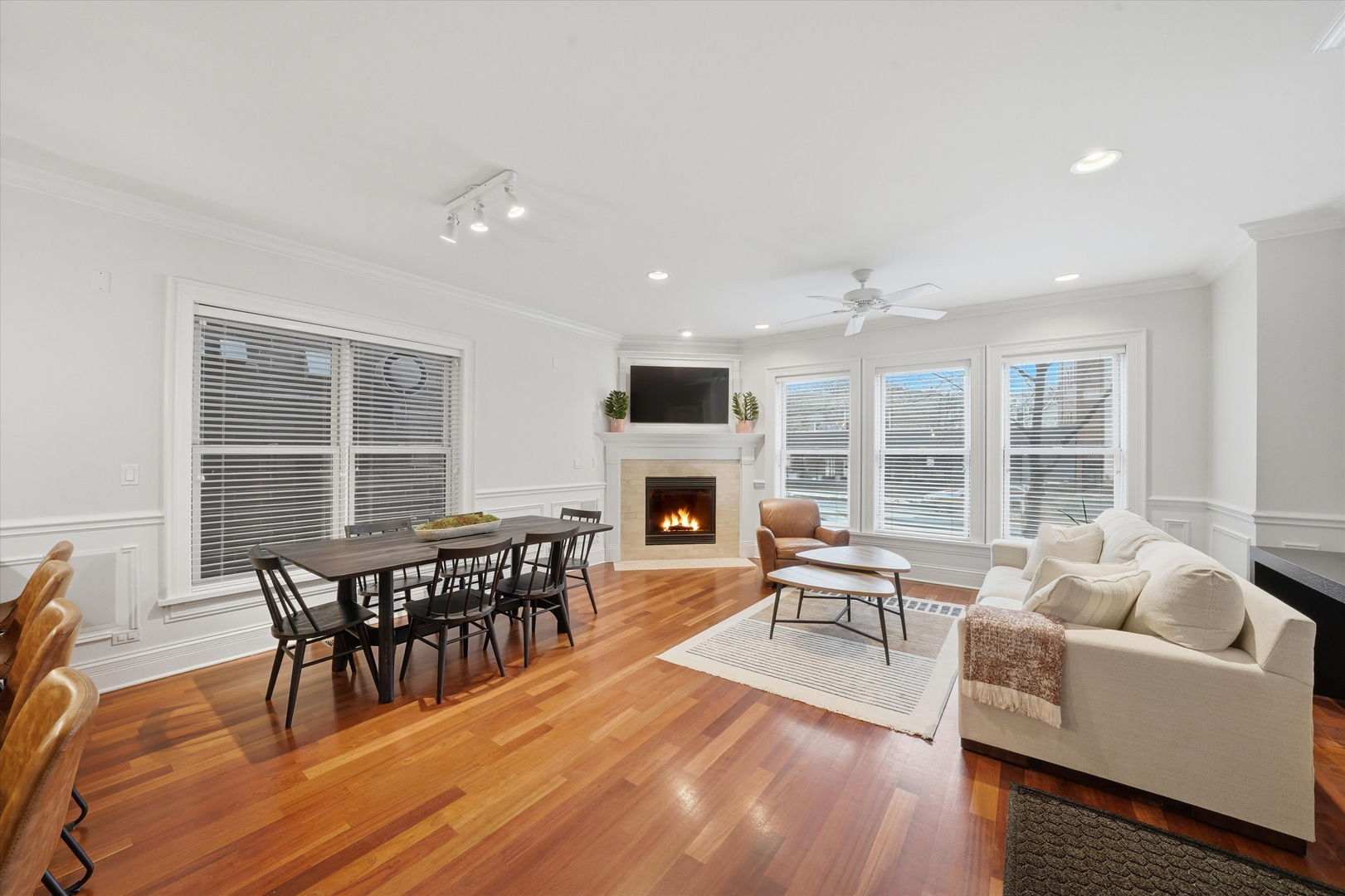 3709 N Ashland Avenue Unit: 1S