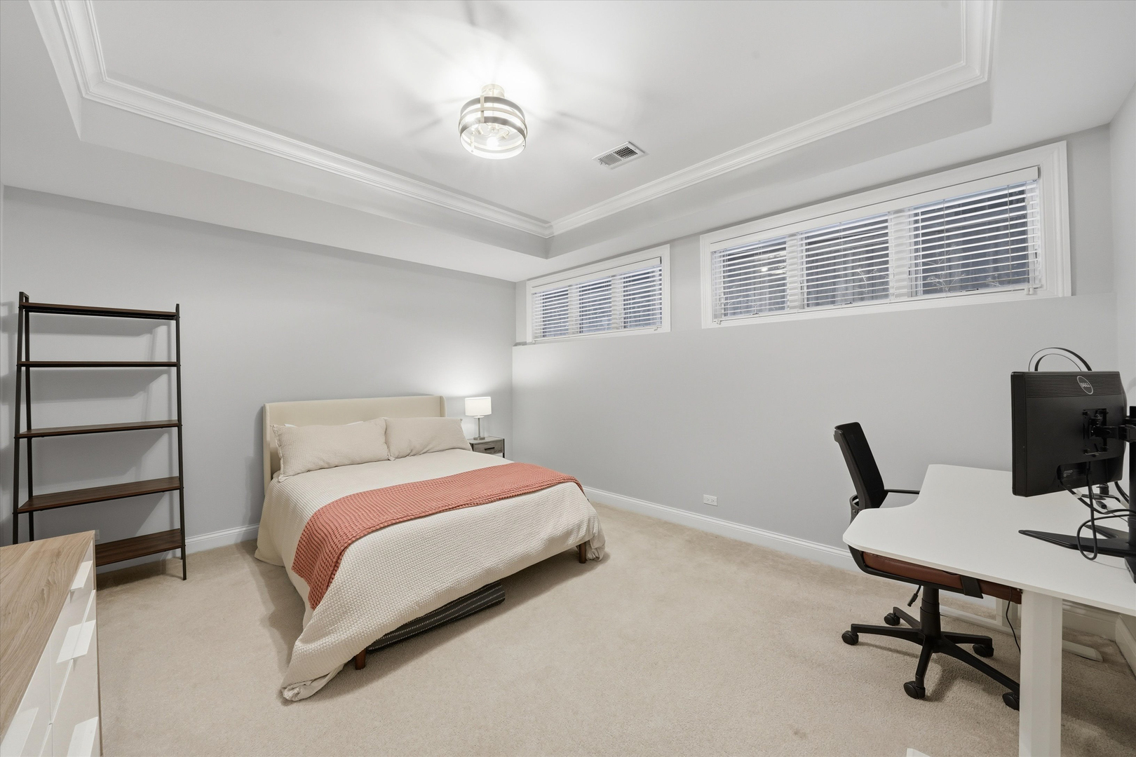 3709 N Ashland Avenue Unit: 1S