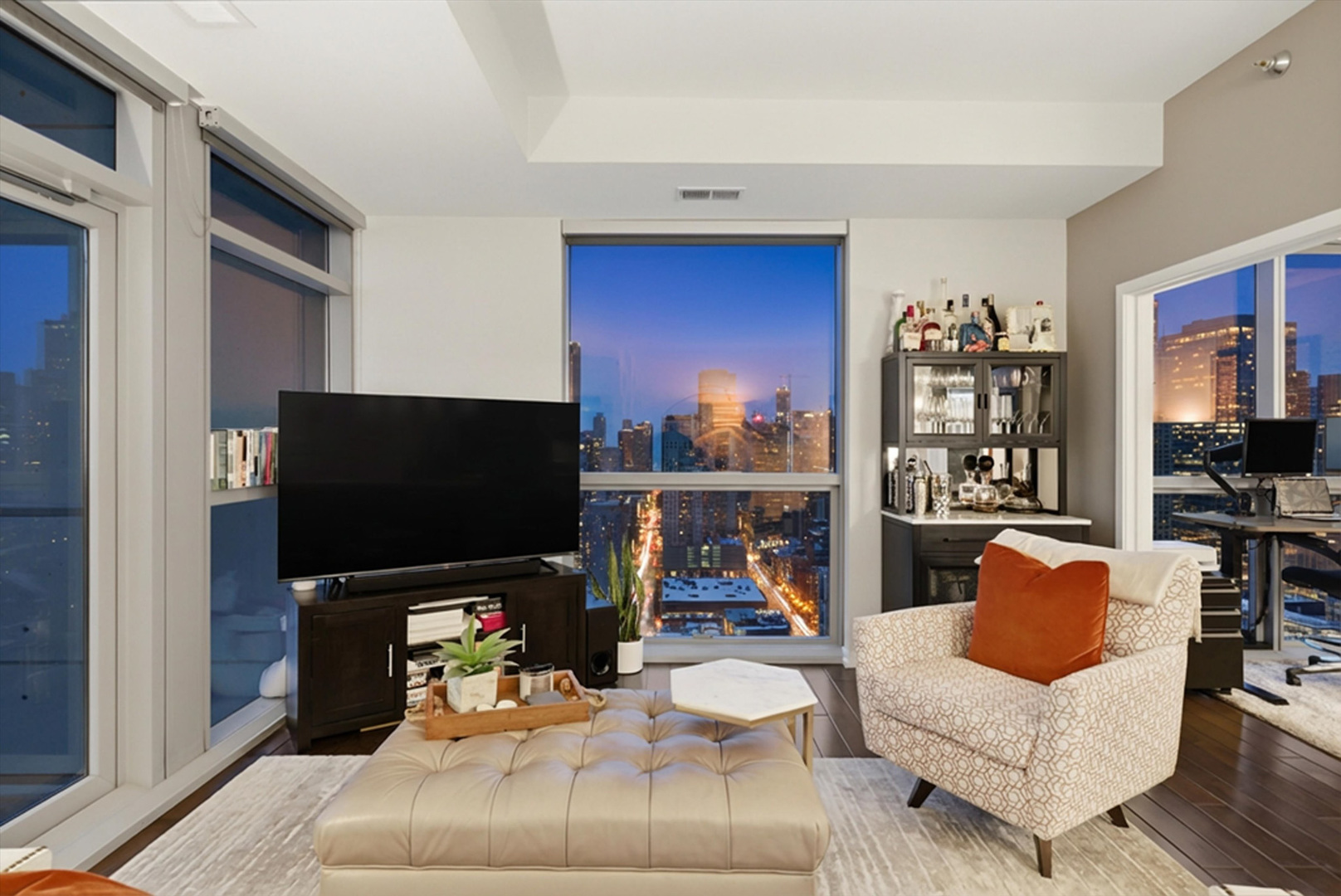 303 W Ohio Street Unit: 3502