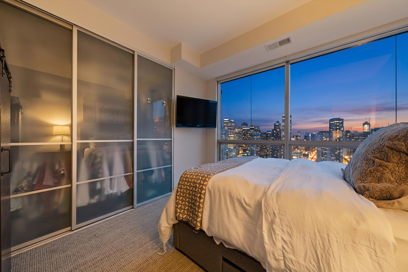 303 W Ohio Street Unit: 3502