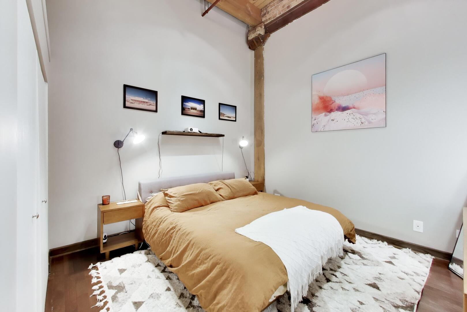 1733 W Irving Park Road Unit: 215