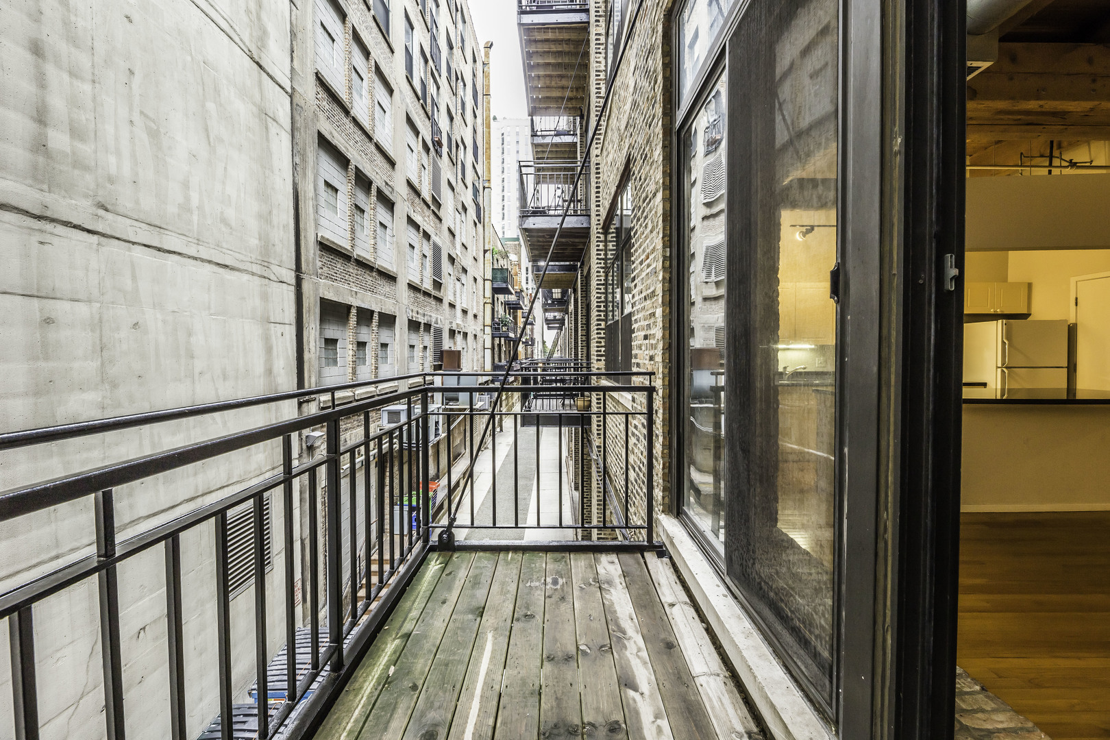 375 W Erie Street Unit: 219