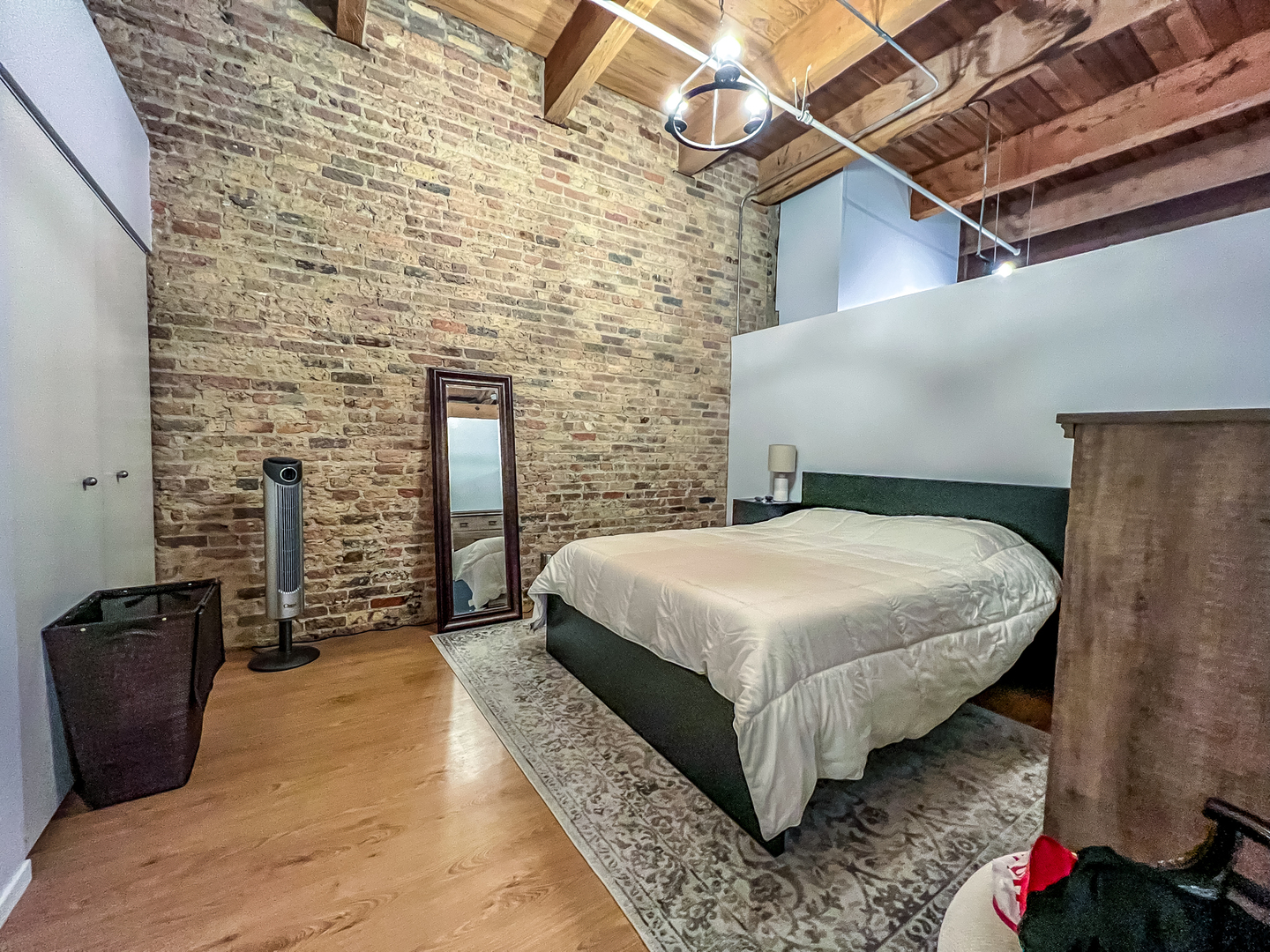 375 W Erie Street Unit: 219