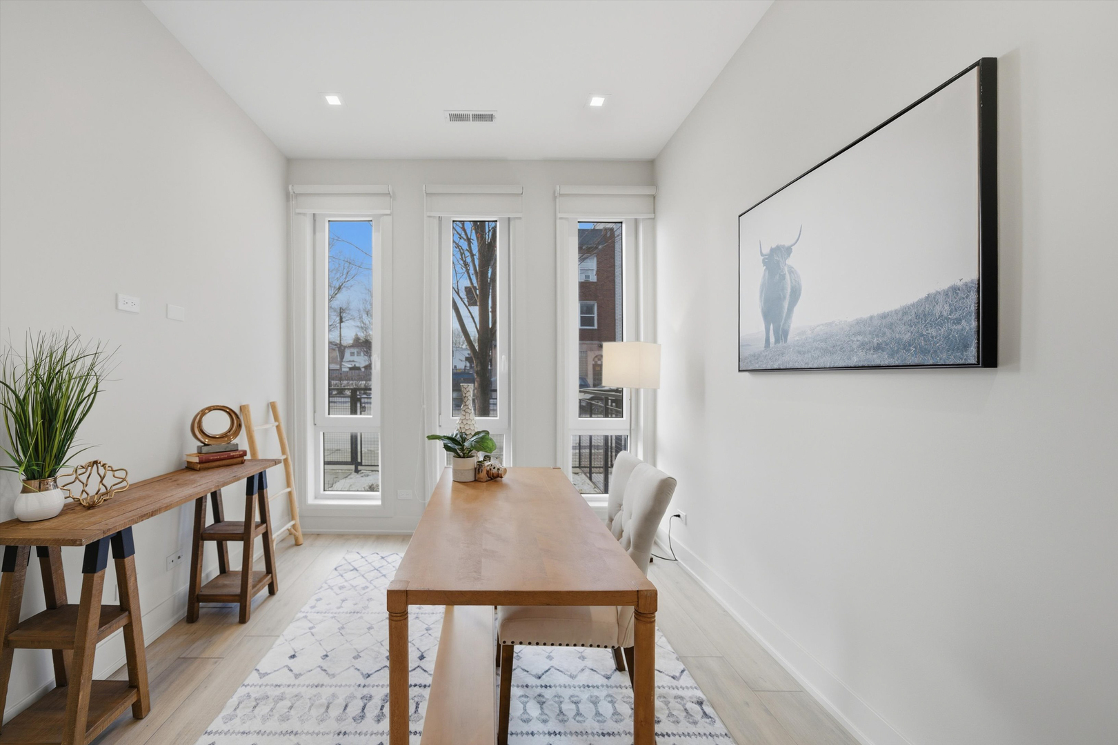 4200 W BELMONT Avenue