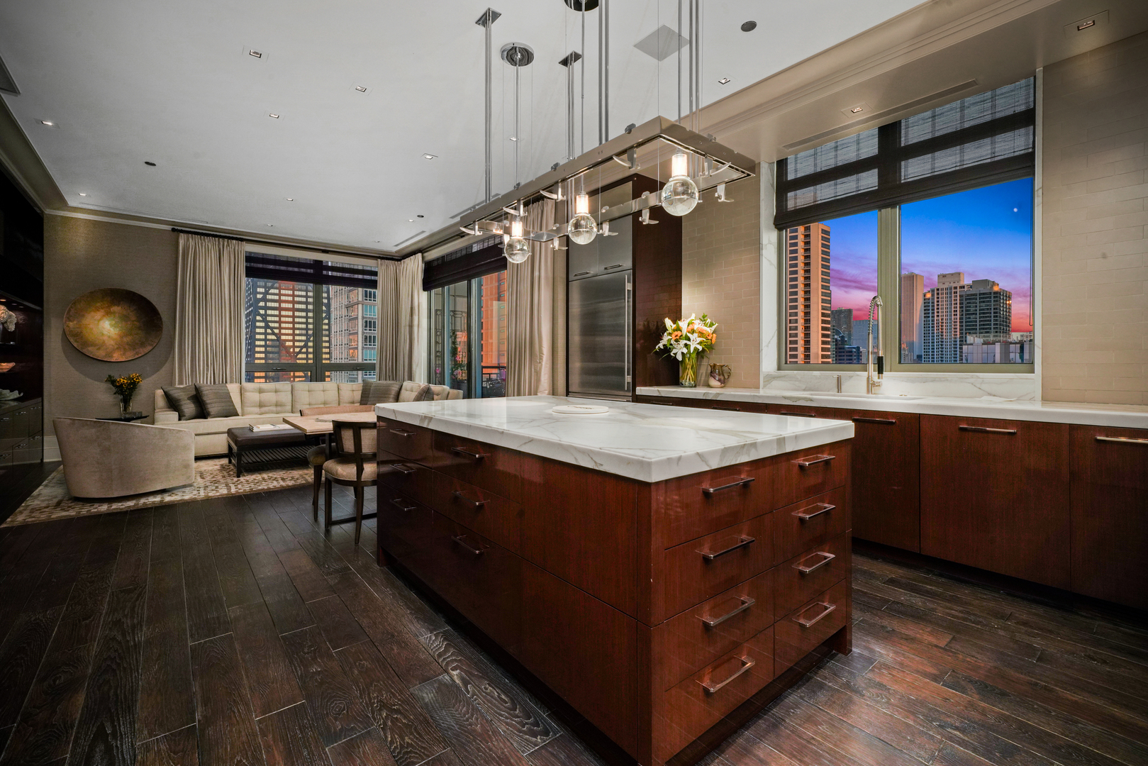 10 E Delaware Place Unit: 34A