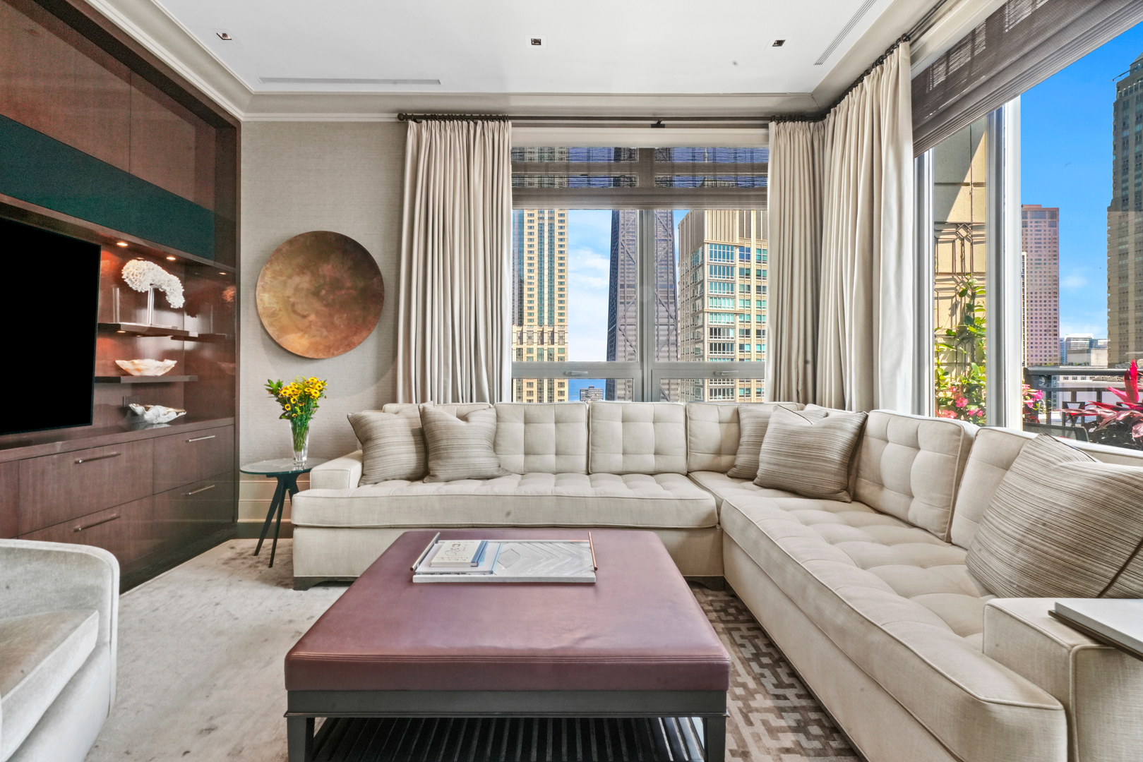 10 E Delaware Place Unit: 34A