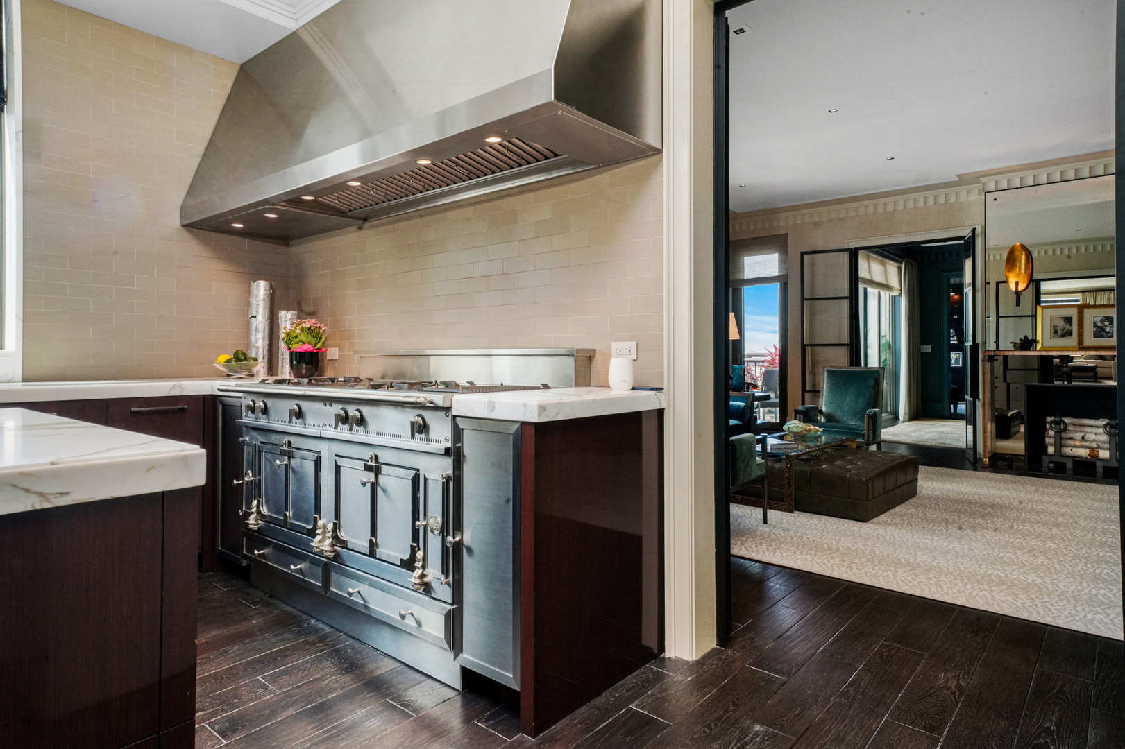 10 E Delaware Place Unit: 34A