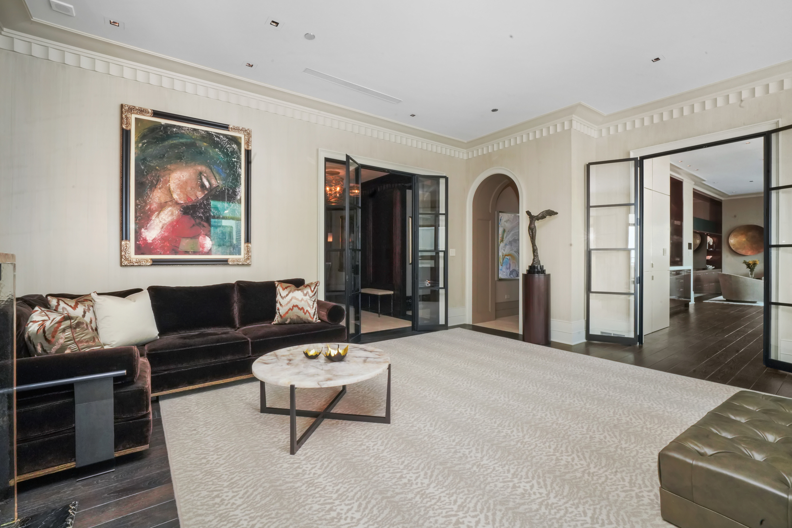 10 E Delaware Place Unit: 34A