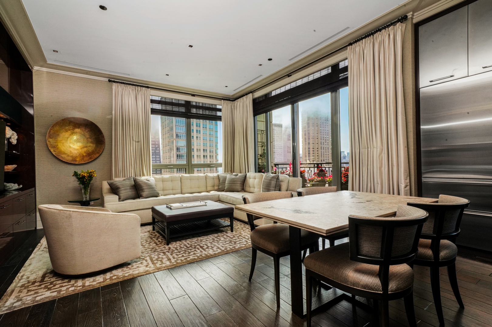 10 E Delaware Place Unit: 34A