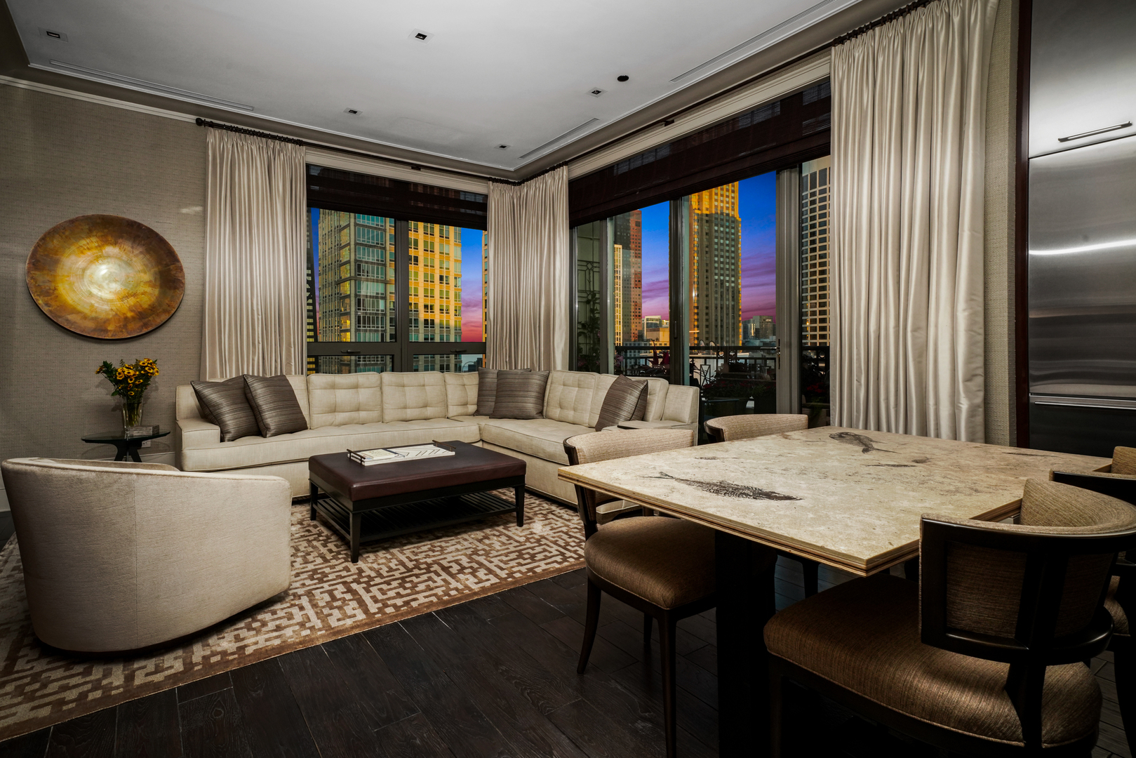 10 E Delaware Place Unit: 34A