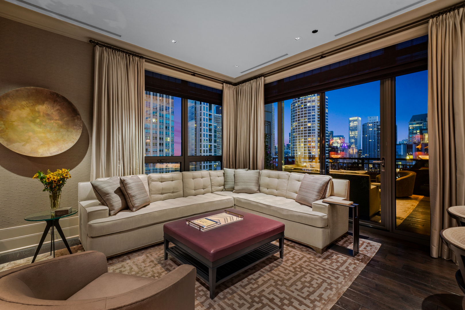 10 E Delaware Place Unit: 34A