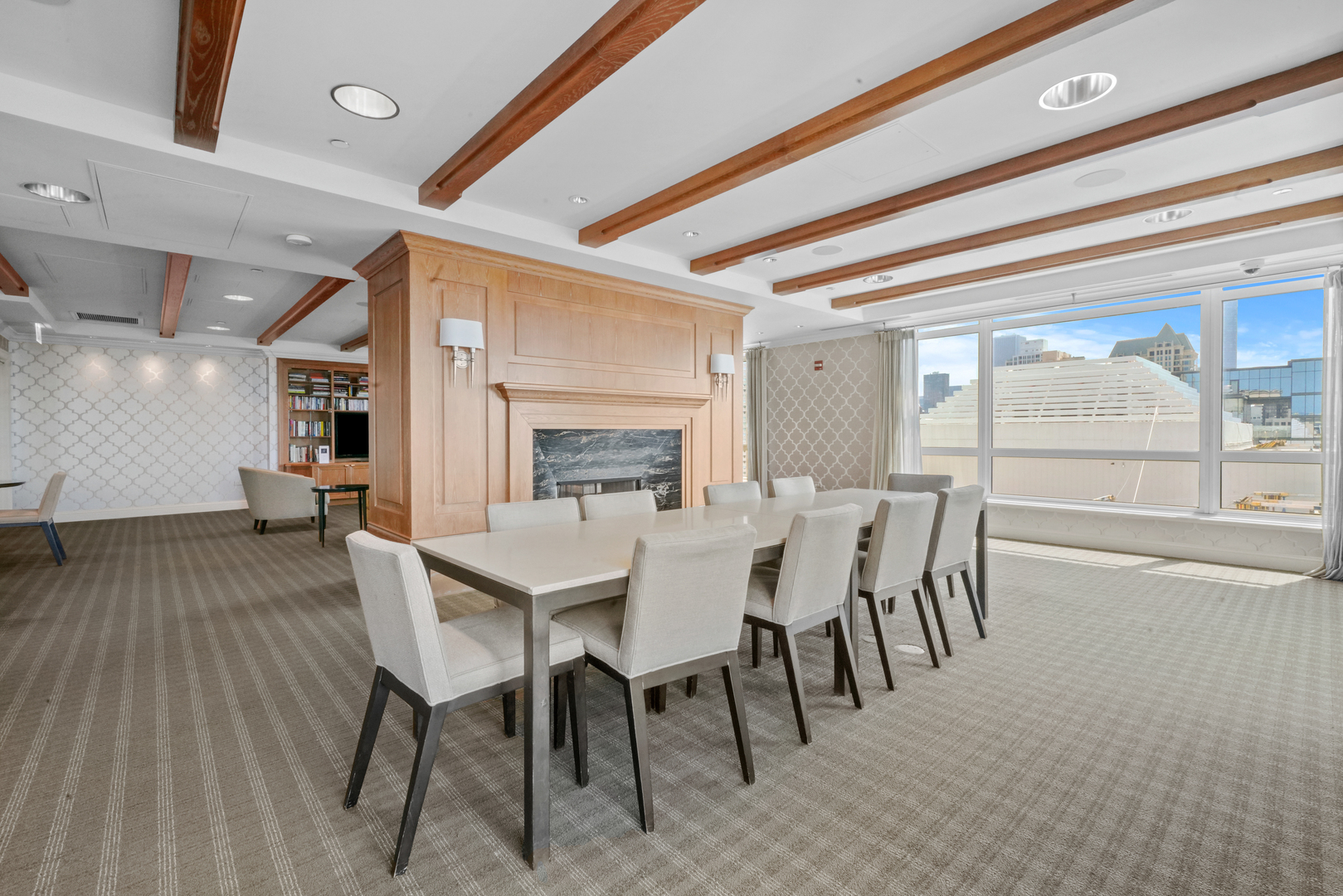 10 E Delaware Place Unit: 34A