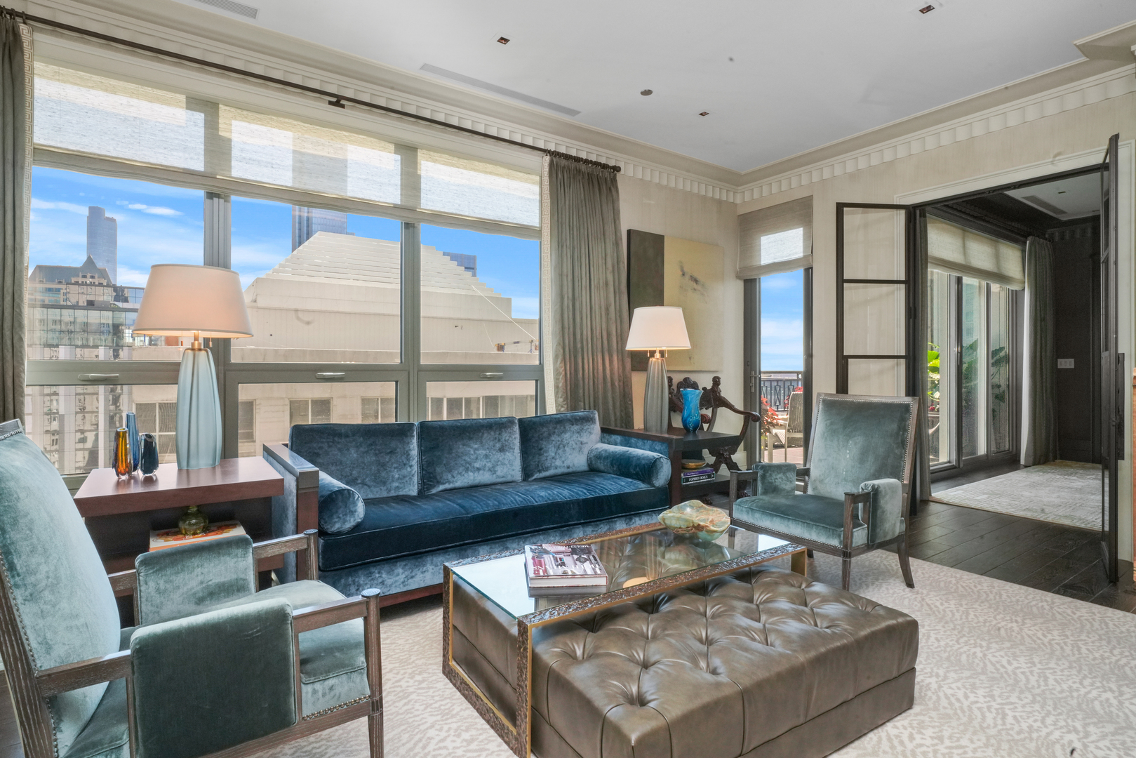 10 E Delaware Place Unit: 34A