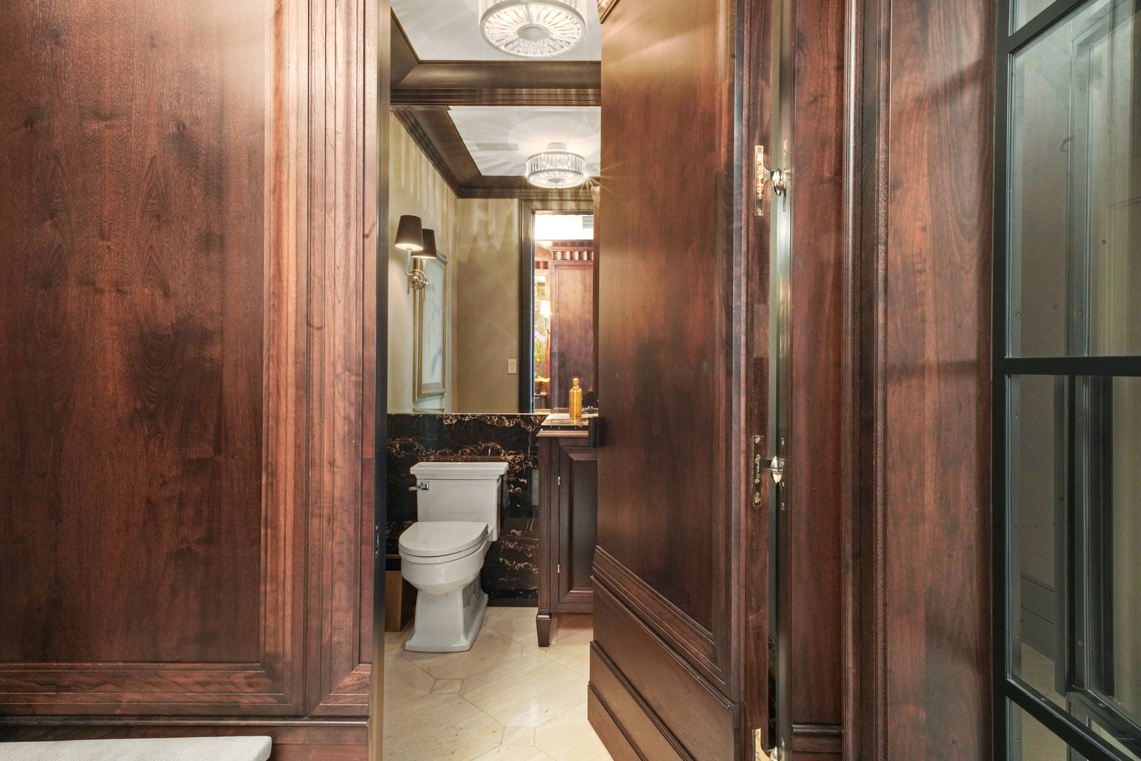 10 E Delaware Place Unit: 34A