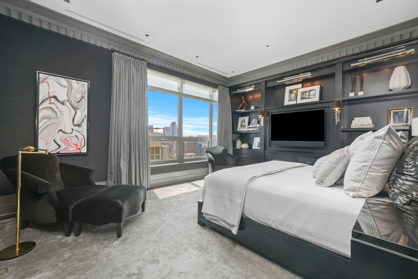 10 E Delaware Place Unit: 34A