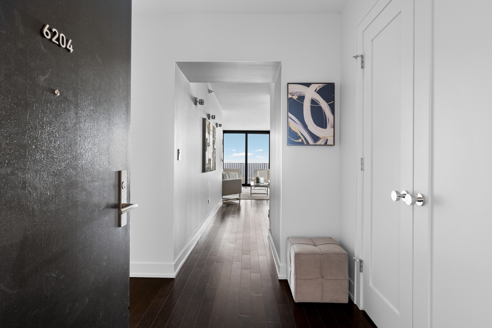 225 N Columbus Drive Unit: 6204