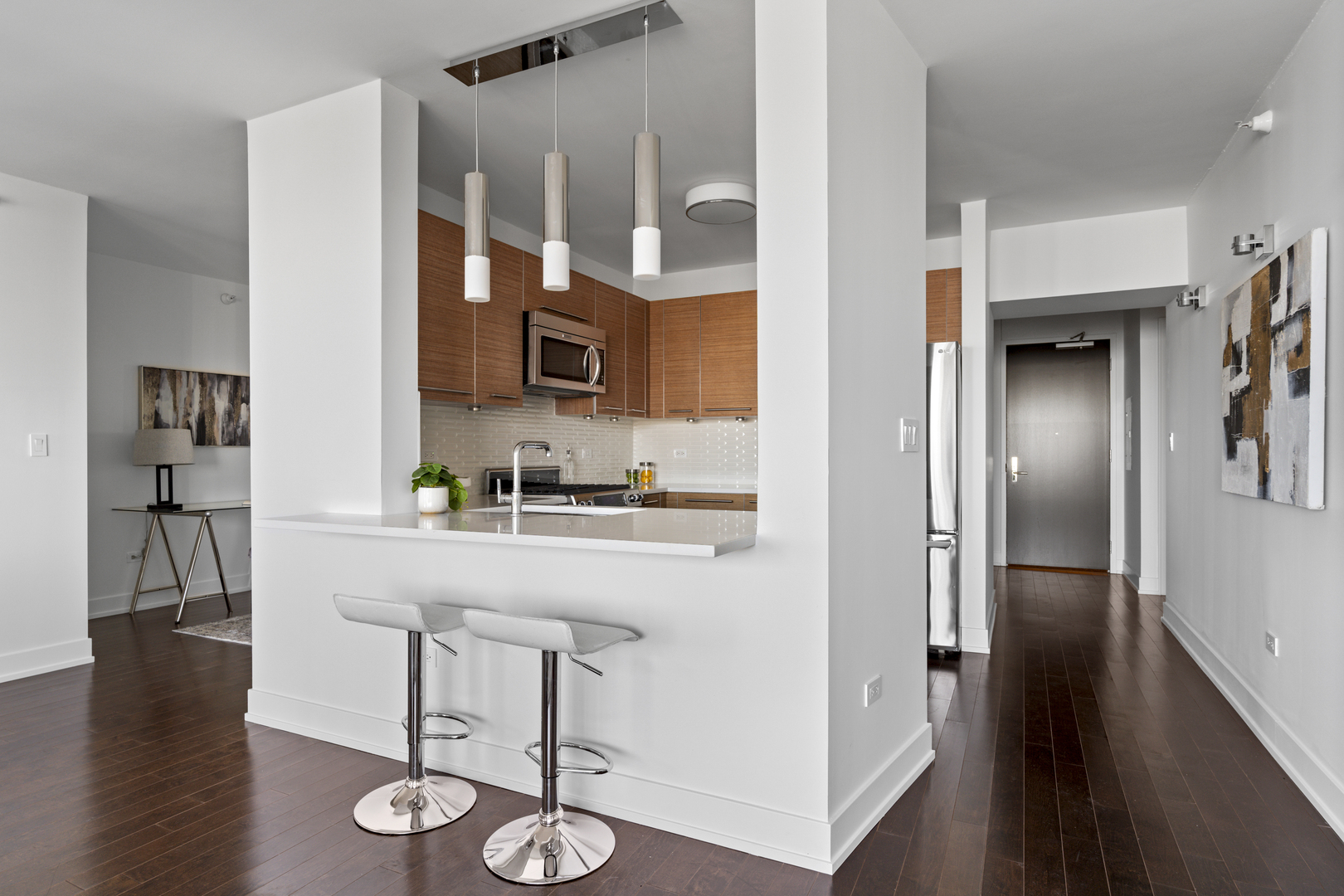 225 N Columbus Drive Unit: 6204