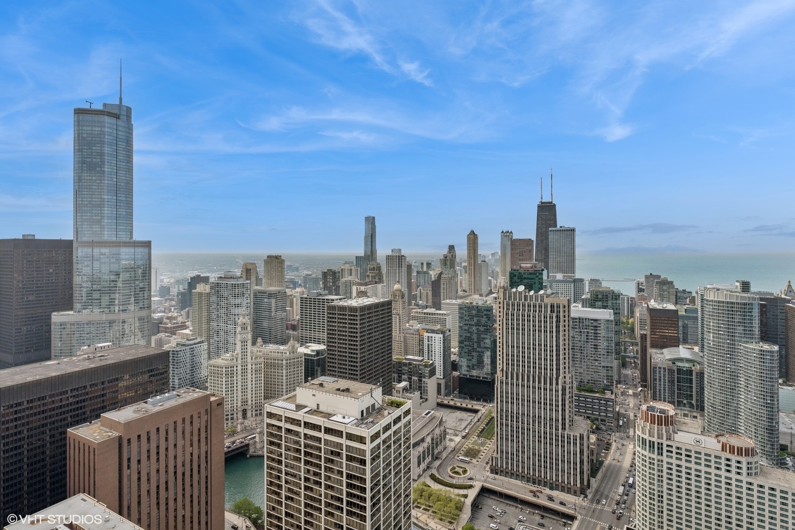 225 N Columbus Drive Unit: 6204