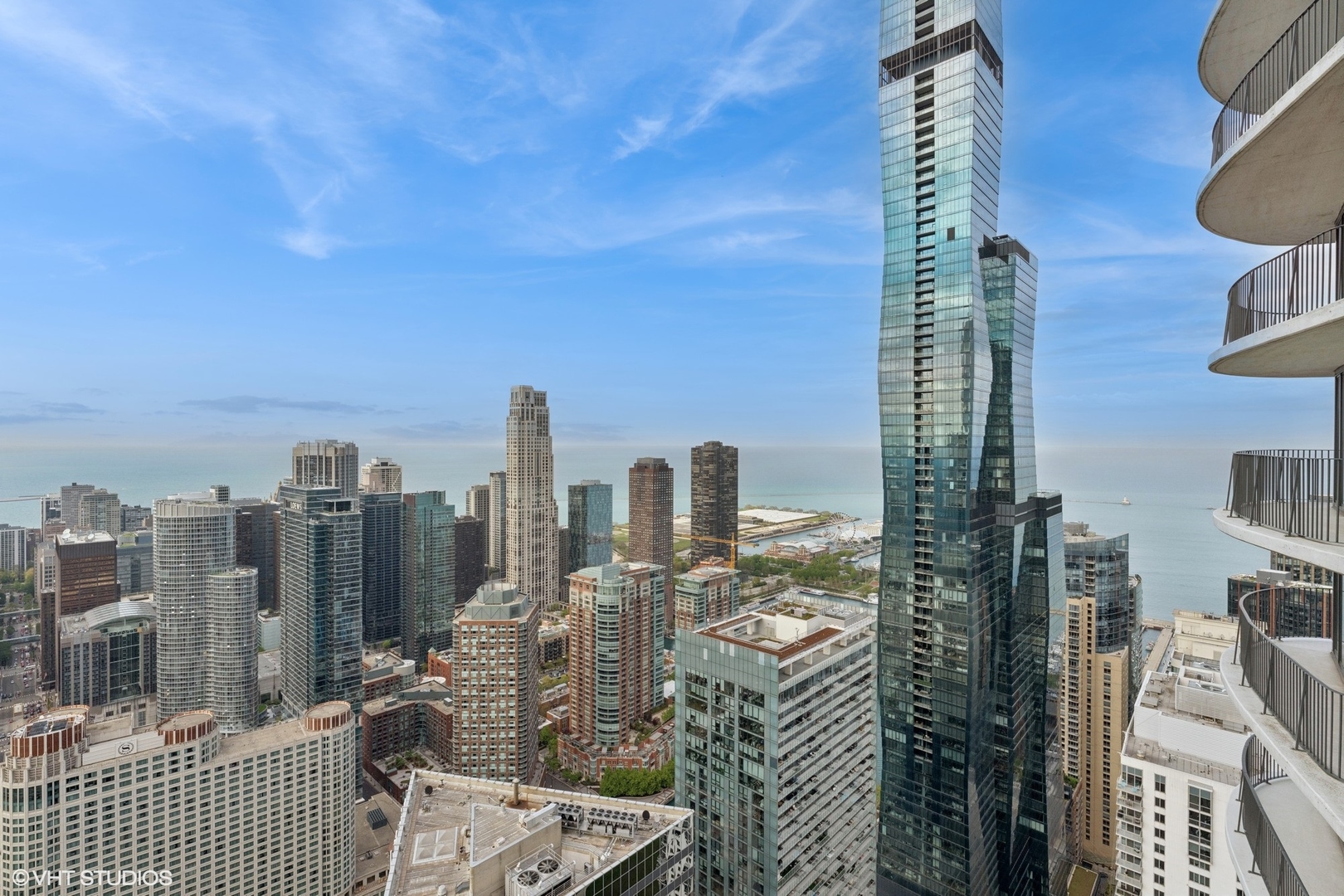 225 N Columbus Drive Unit: 6204
