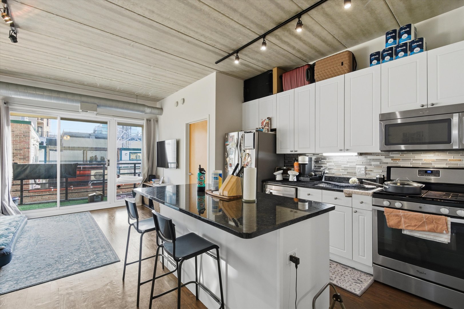 1440 S Michigan Avenue Unit: 415