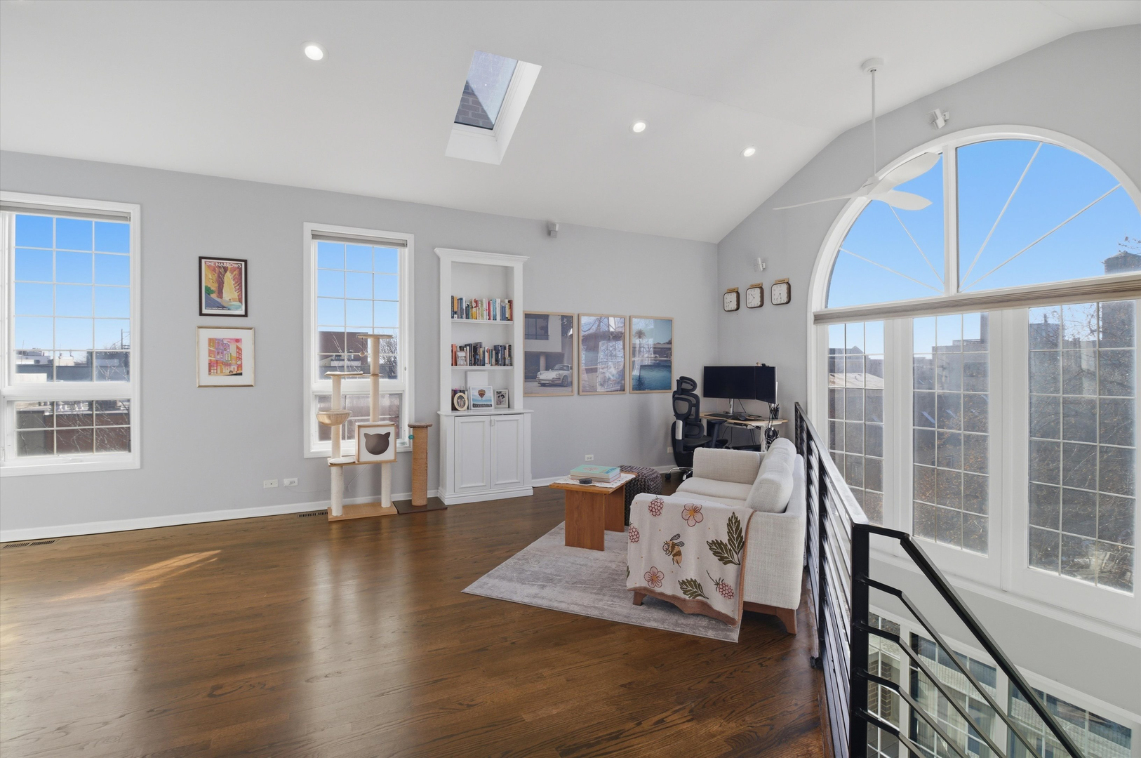 847 N Hermitage Avenue Unit: C