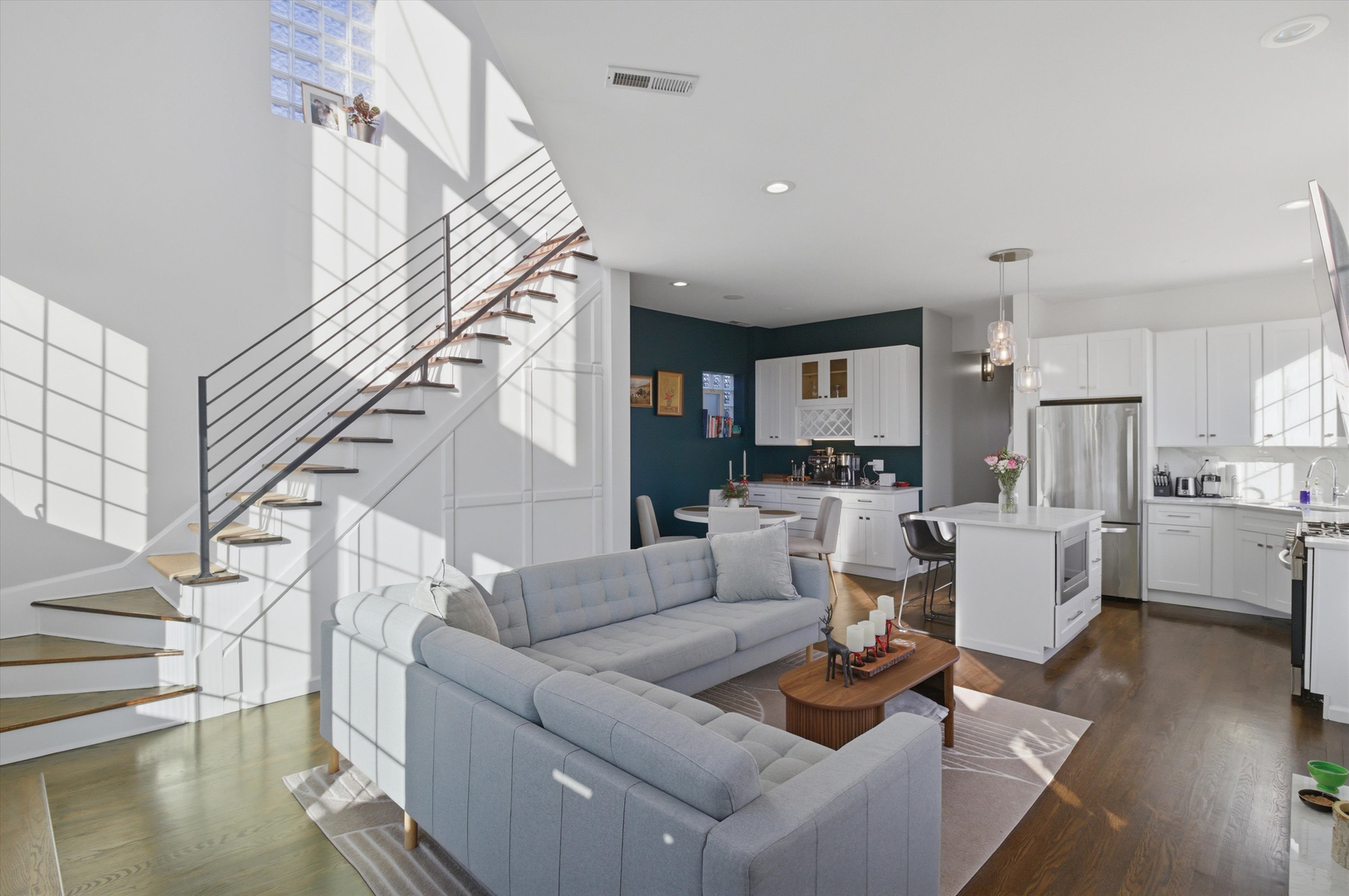 847 N Hermitage Avenue Unit: C