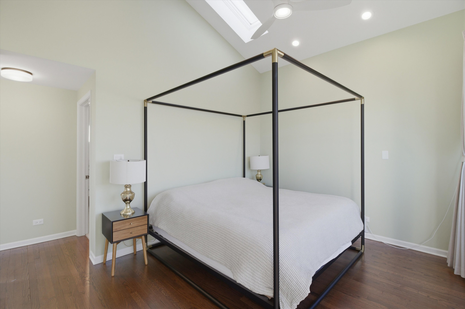 847 N Hermitage Avenue Unit: C