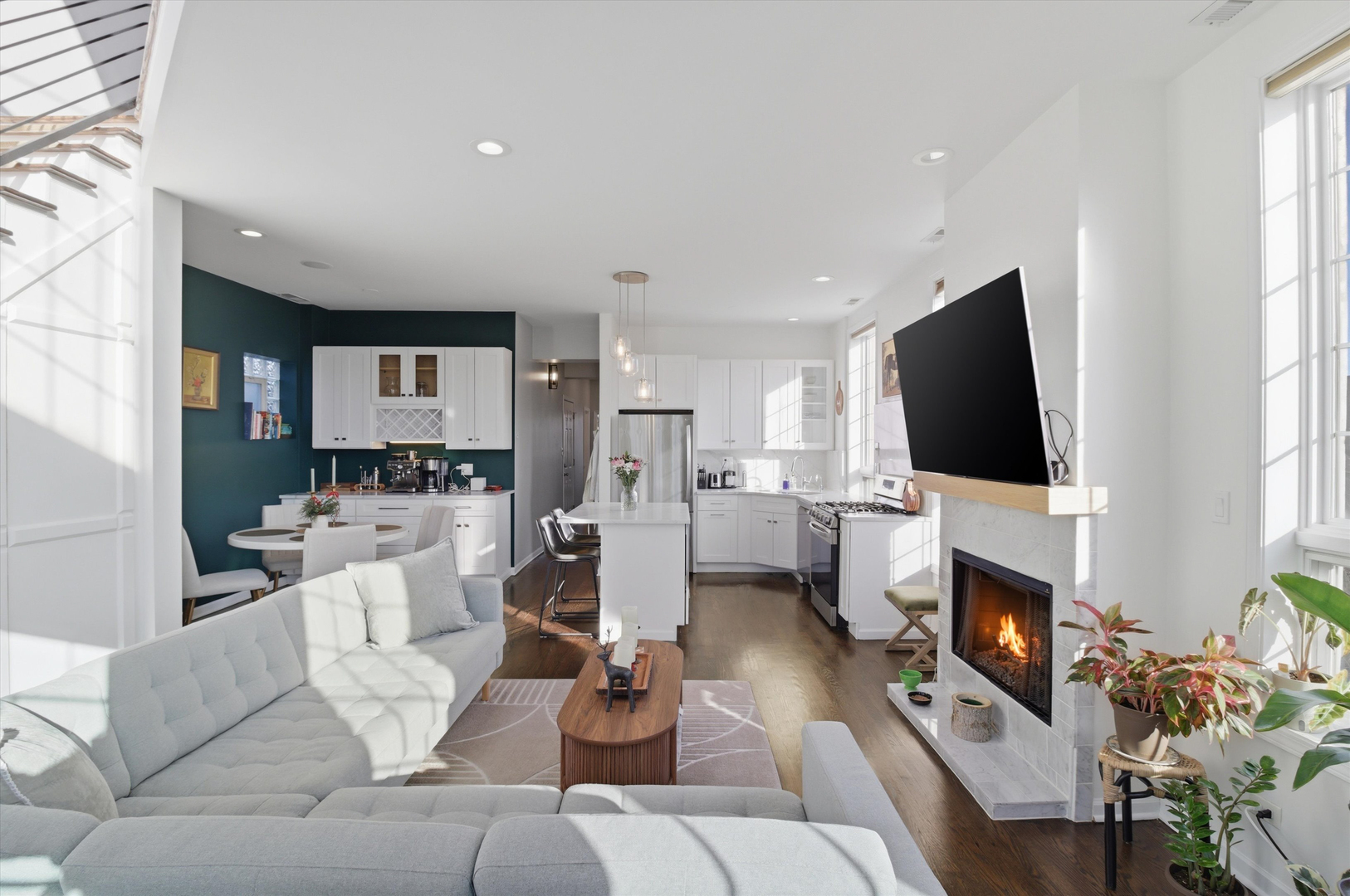 847 N Hermitage Avenue Unit: C