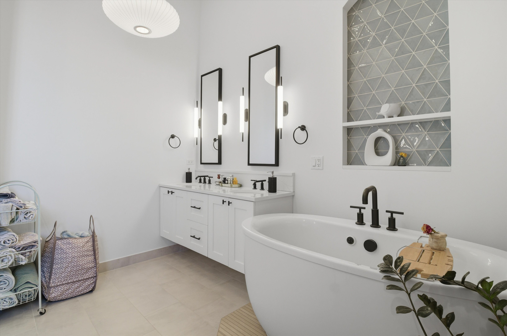 847 N Hermitage Avenue Unit: C