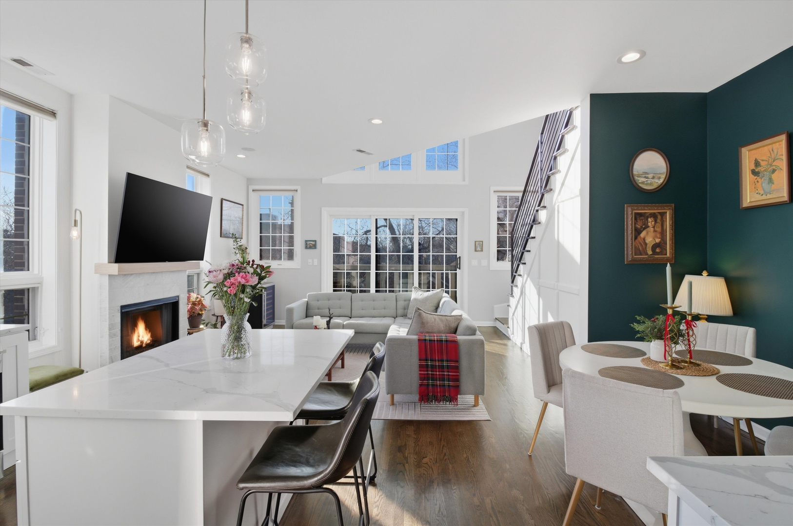 847 N Hermitage Avenue Unit: C