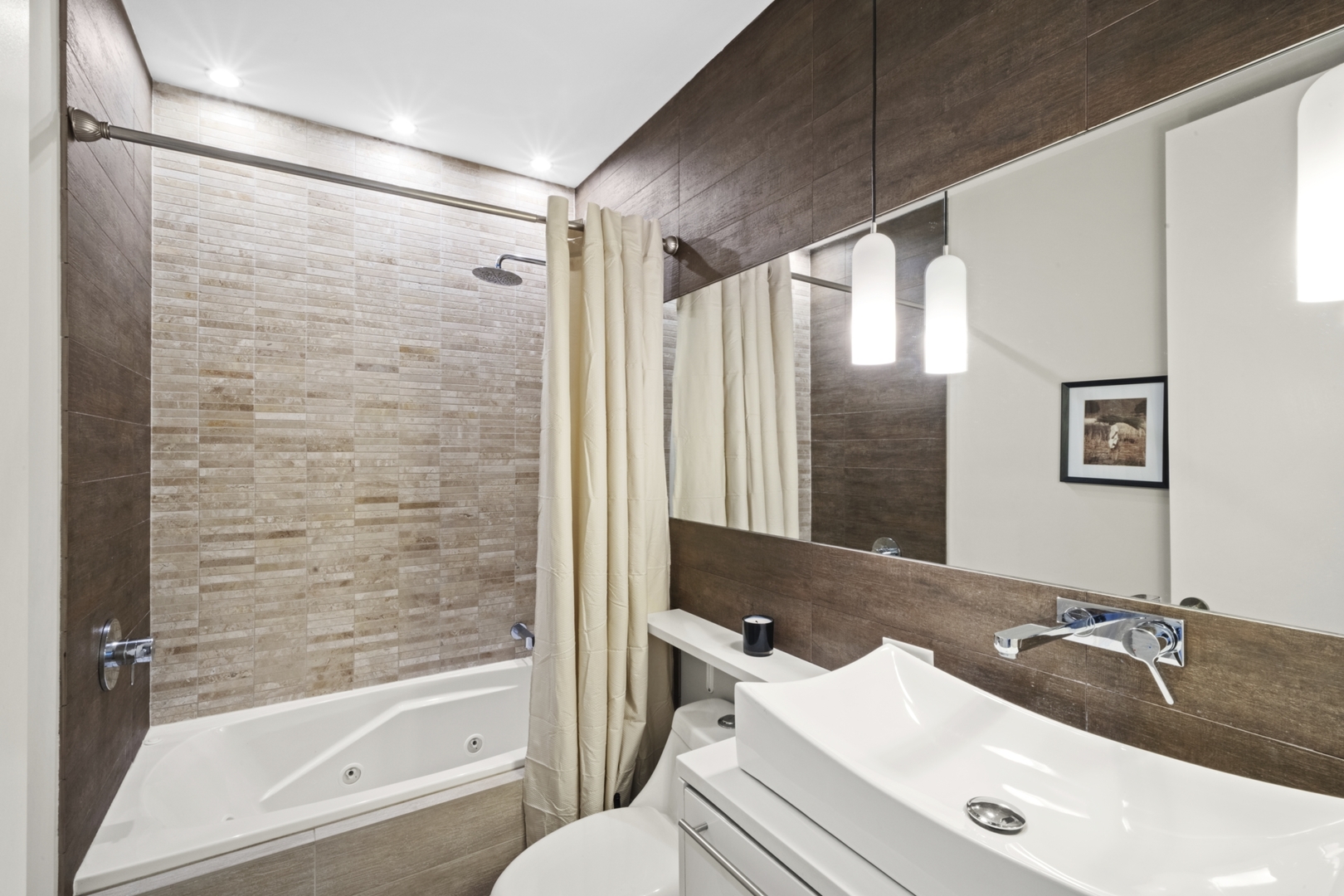 1904 W Armitage Avenue Unit: 2