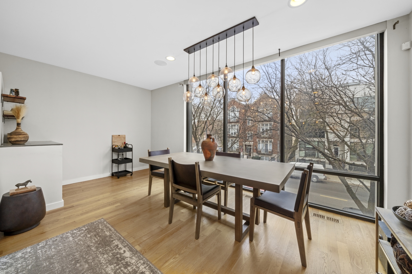 1904 W Armitage Avenue Unit: 2
