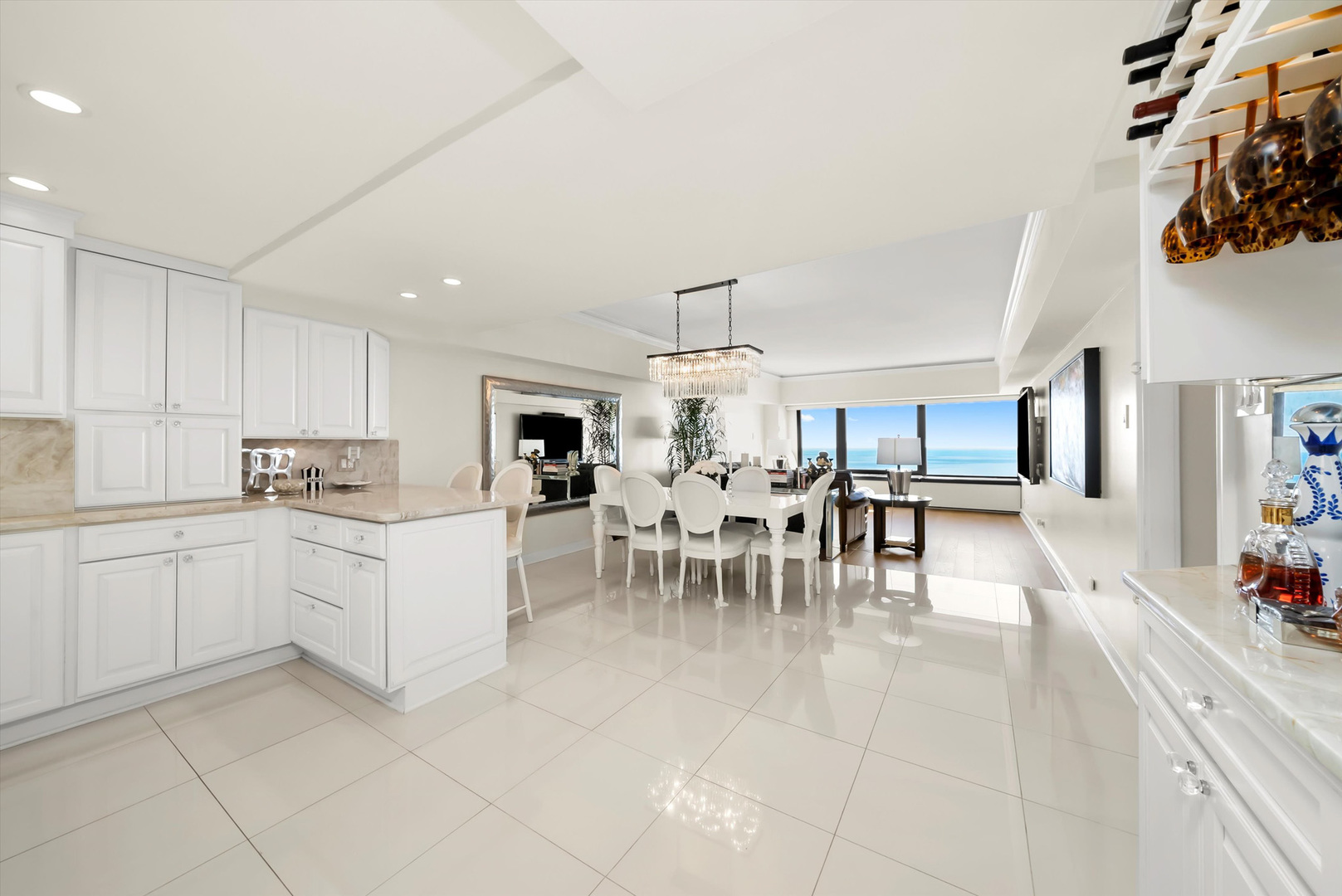 175 E Delaware Place Unit: 7107