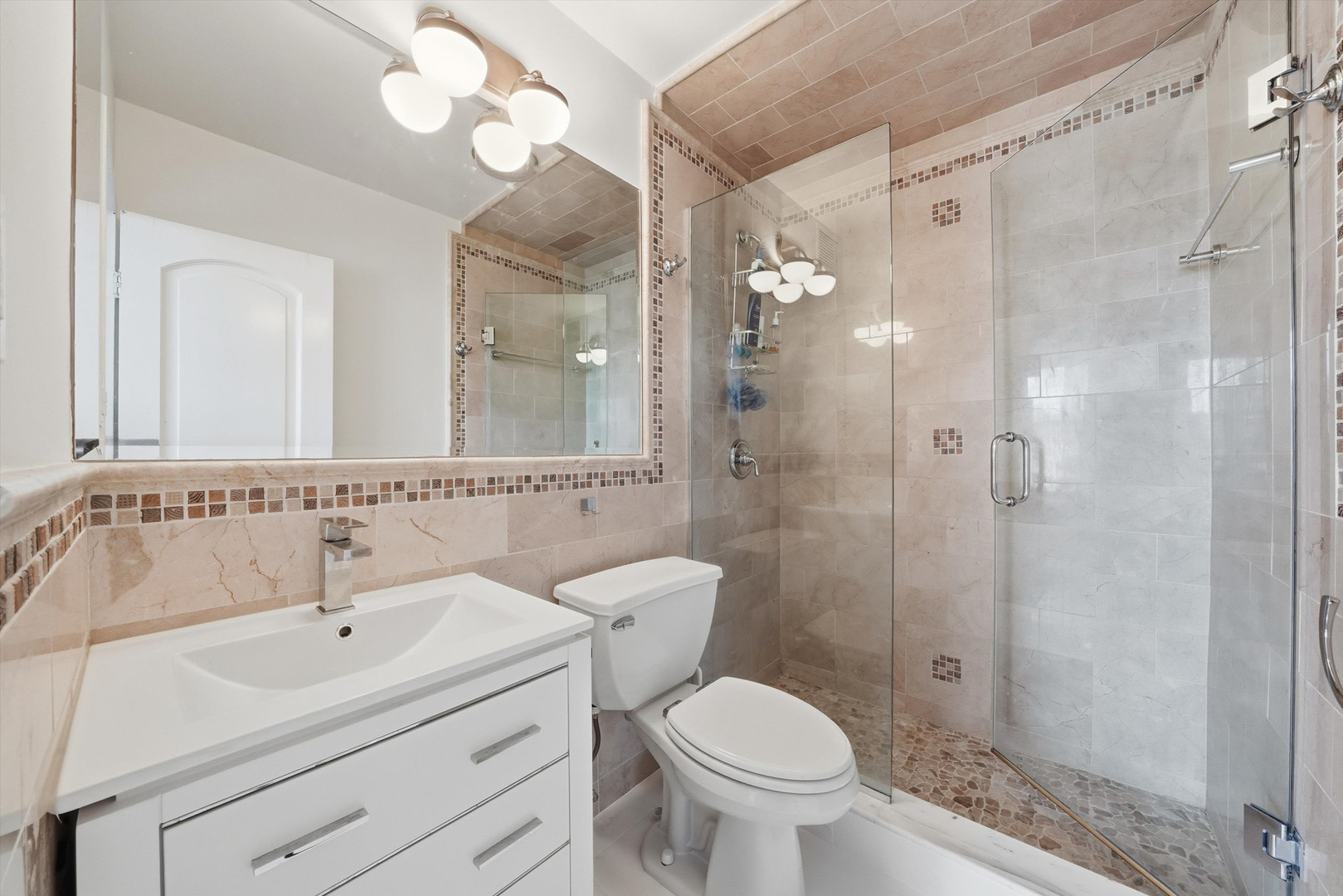 777 N Michigan Avenue Unit: 2101