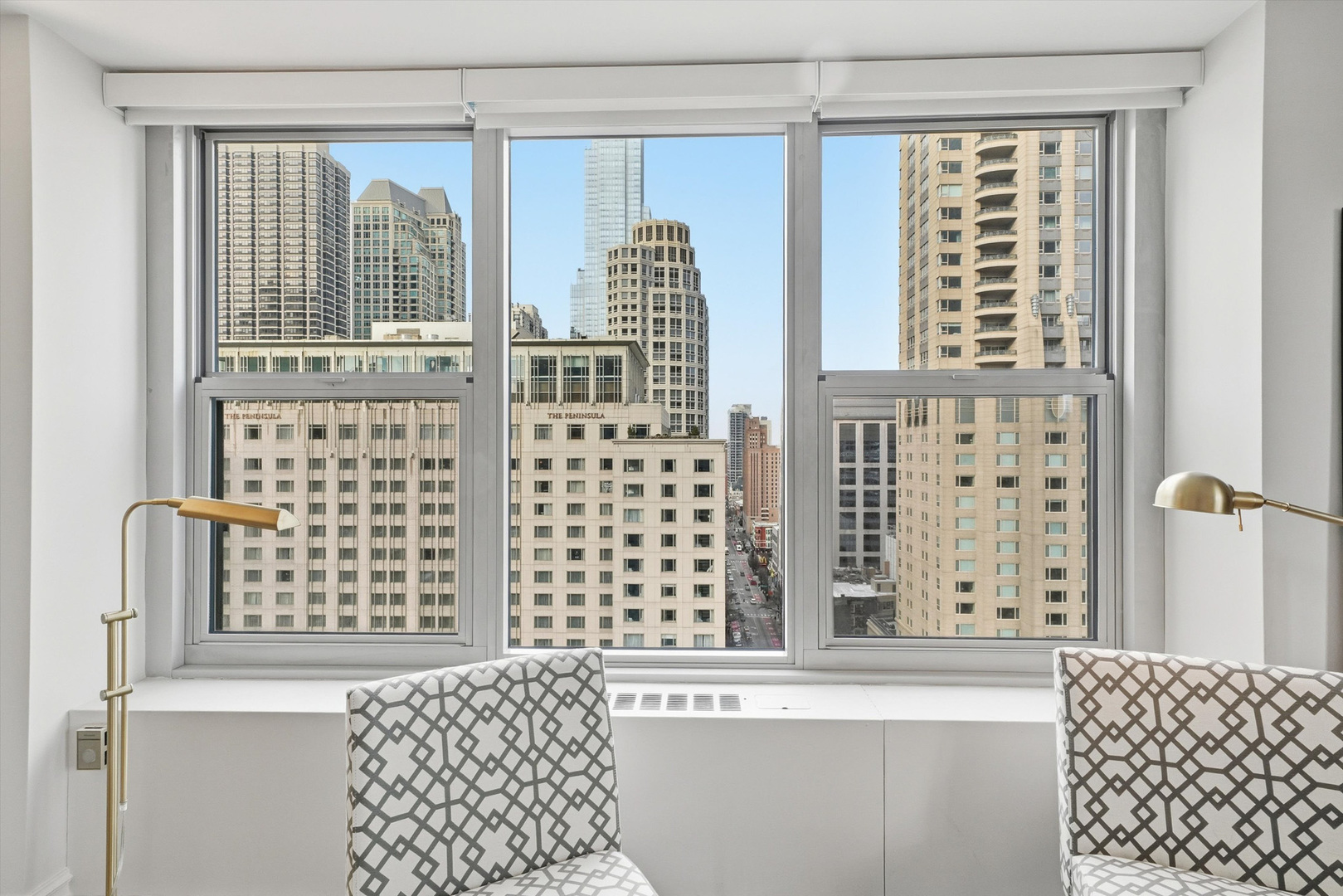 777 N Michigan Avenue Unit: 2101